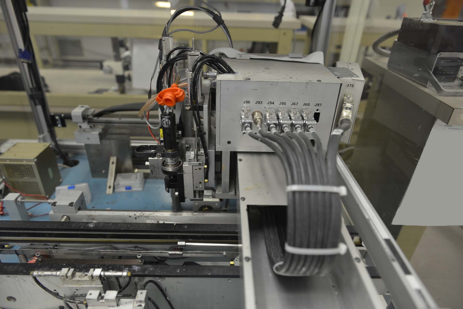 Photo Used NEWPORT MRSI 170 For Sale