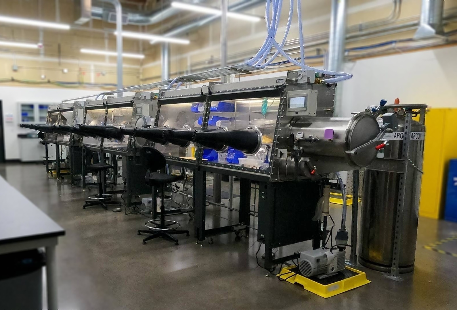 Photo Used NEXGEN Glovebox For Sale