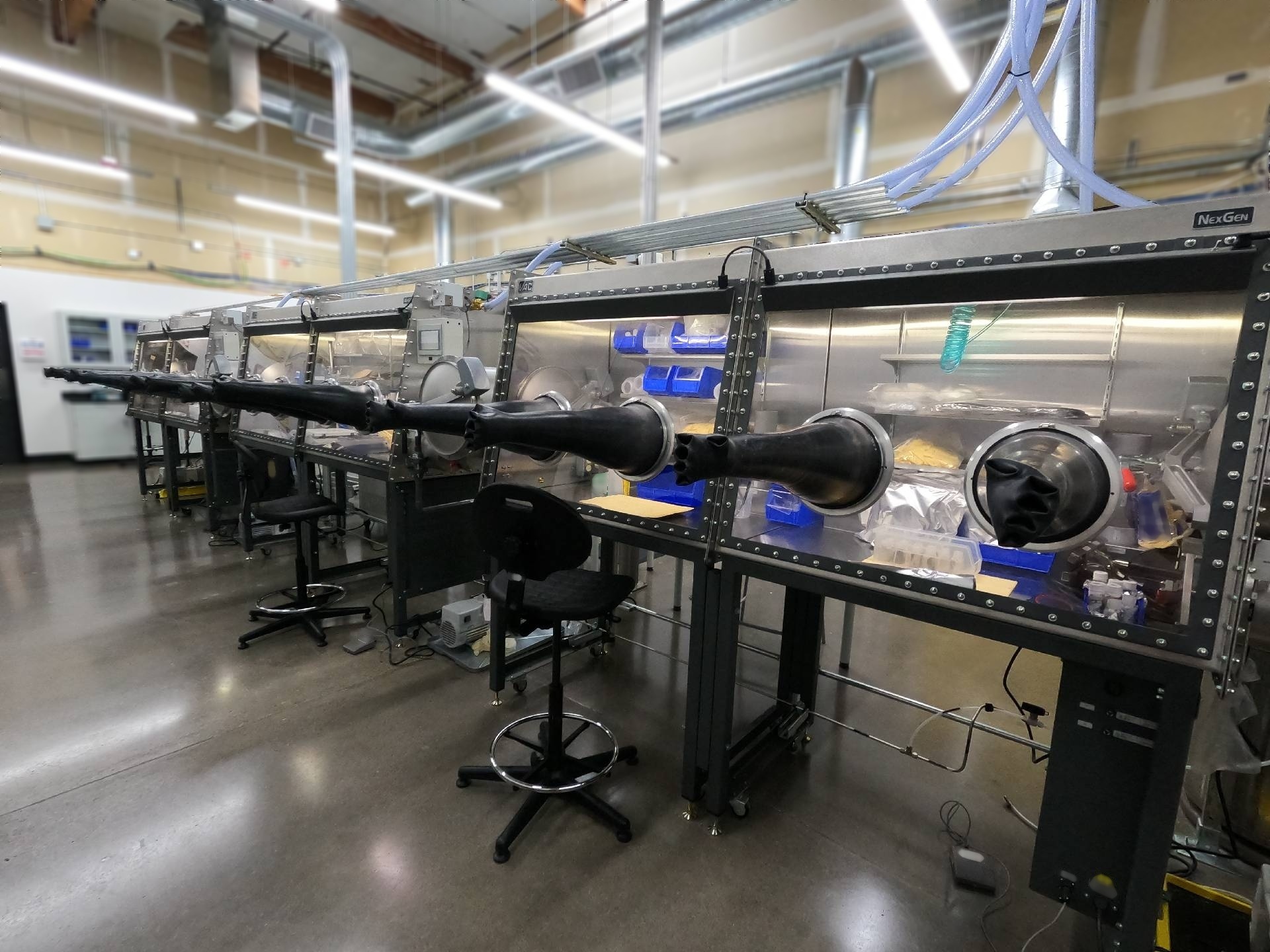 Photo Used NEXGEN Glovebox For Sale