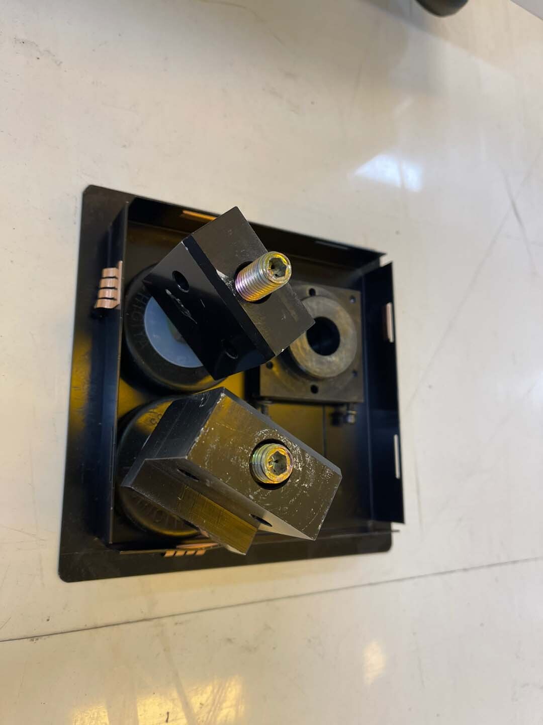 图为 已使用的 THERMO FISHER / NICOLET ECO 1000S 待售