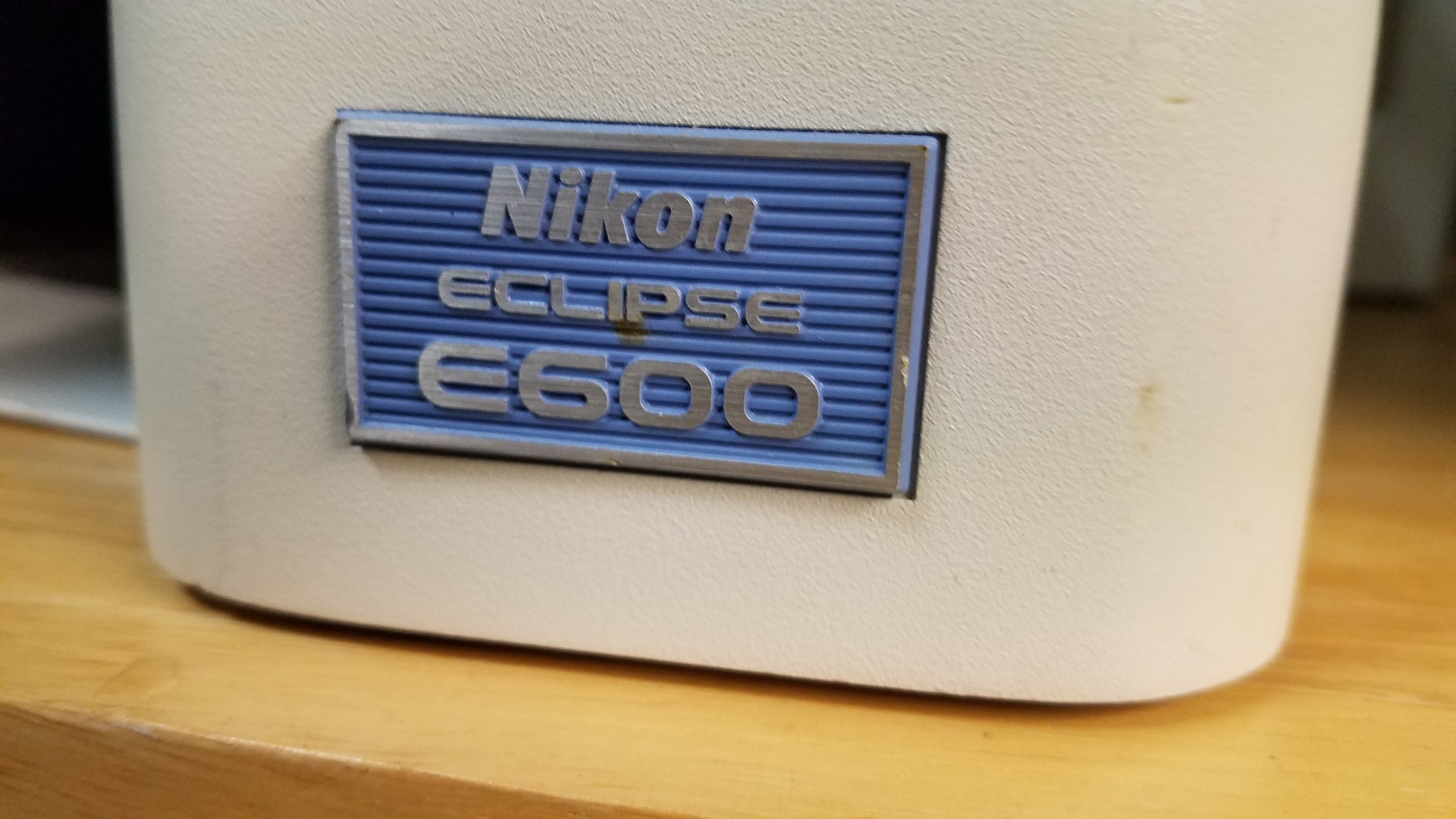 フォト（写真） 使用される NIKON Eclipse E 600 販売のために