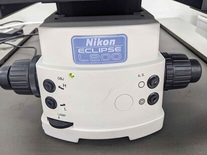 NIKON Eclipse L200 #9401010