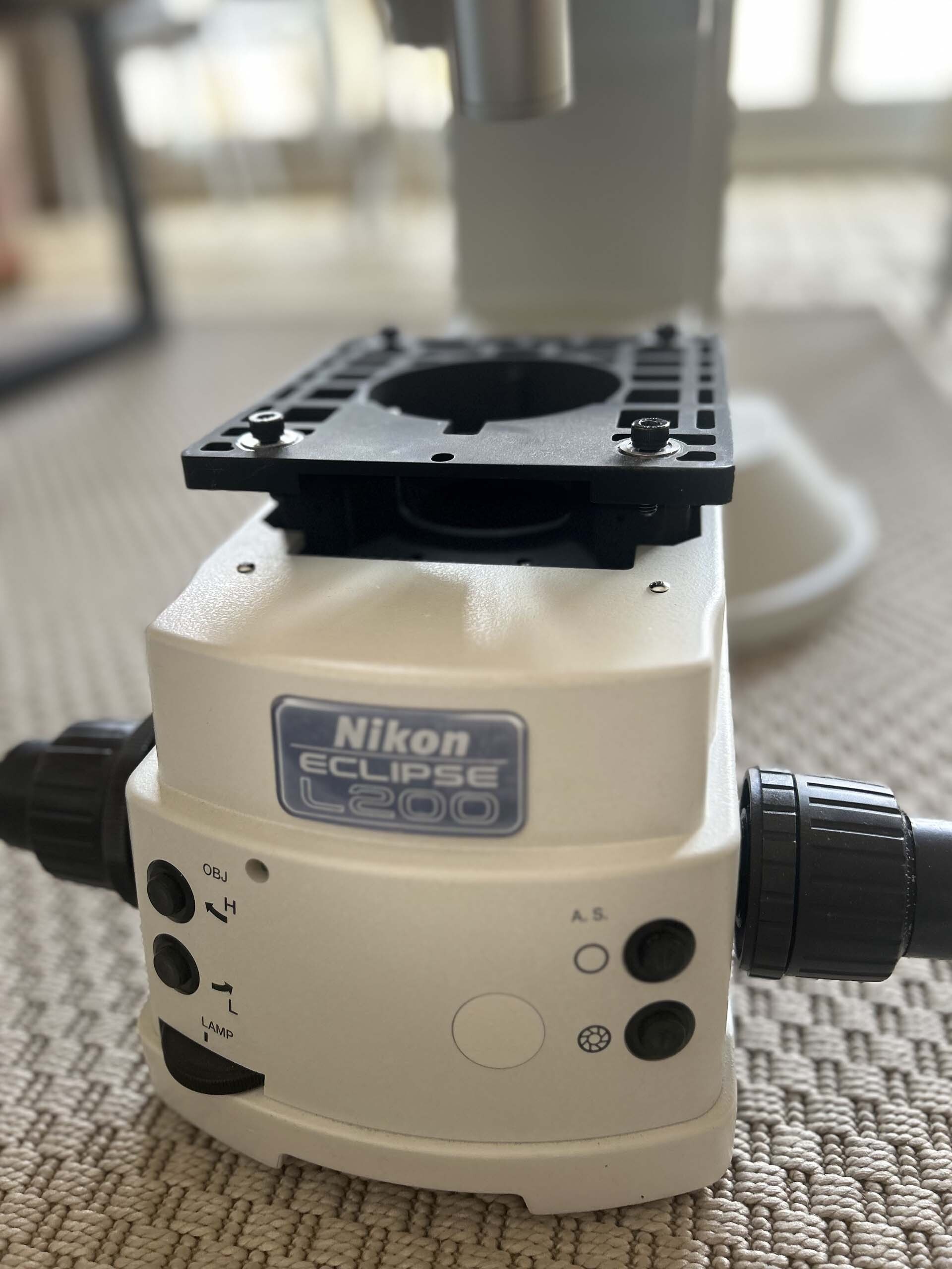 사진 사용됨 NIKON Eclipse L200 판매용