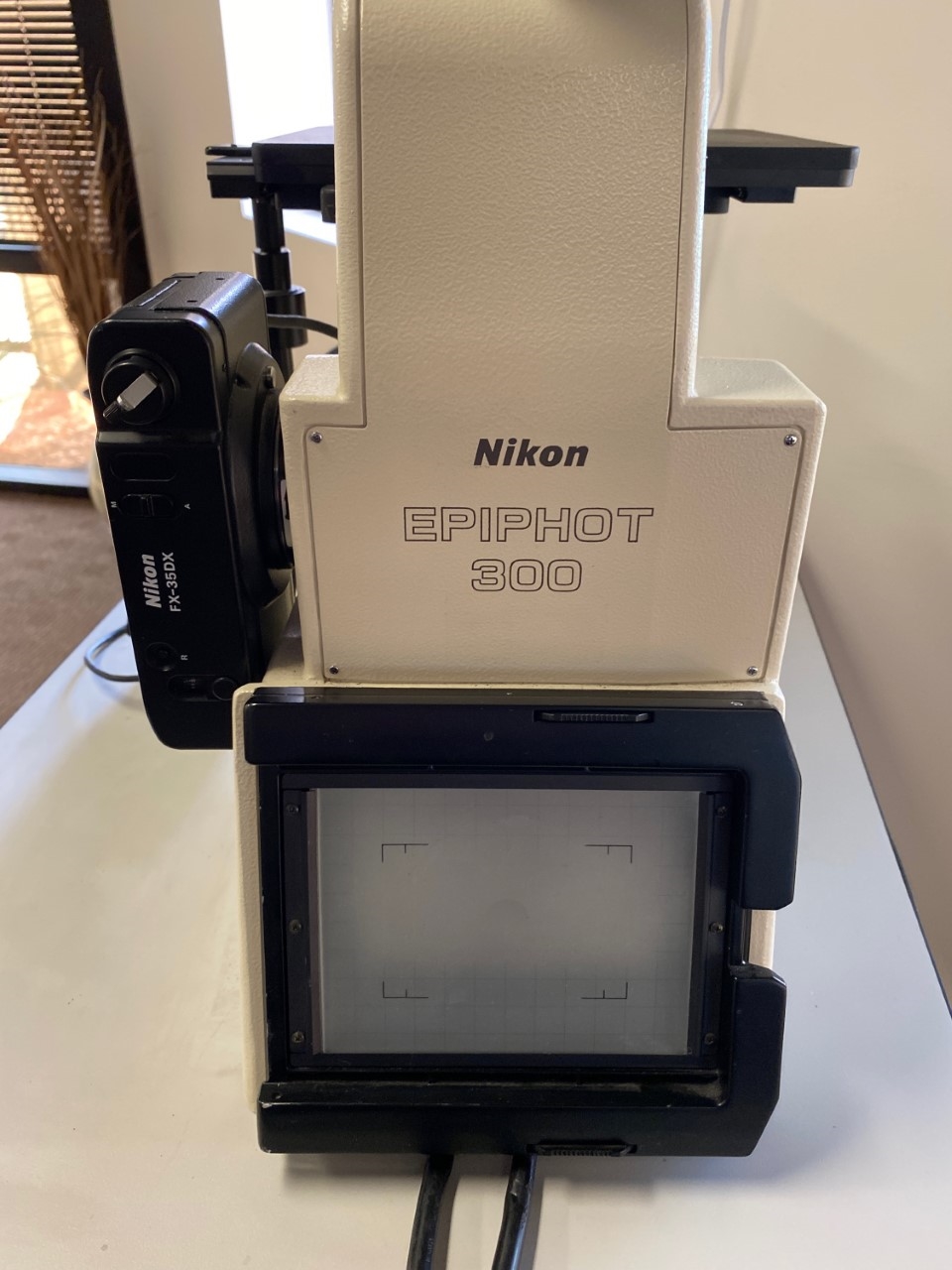 Photo Utilisé NIKON Epiphot 300 À vendre