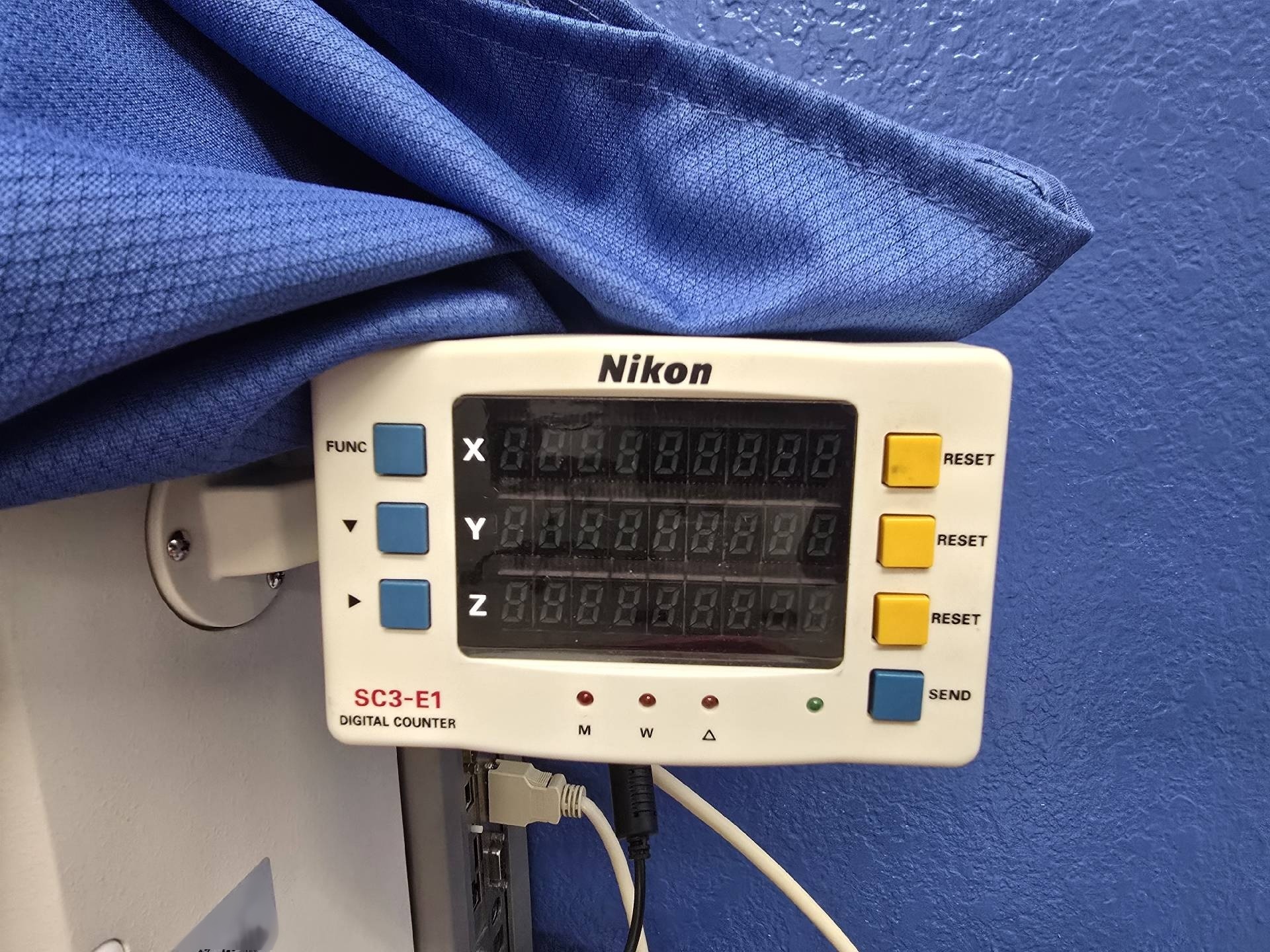 圖為 已使用的 NIKON MM-800 待售