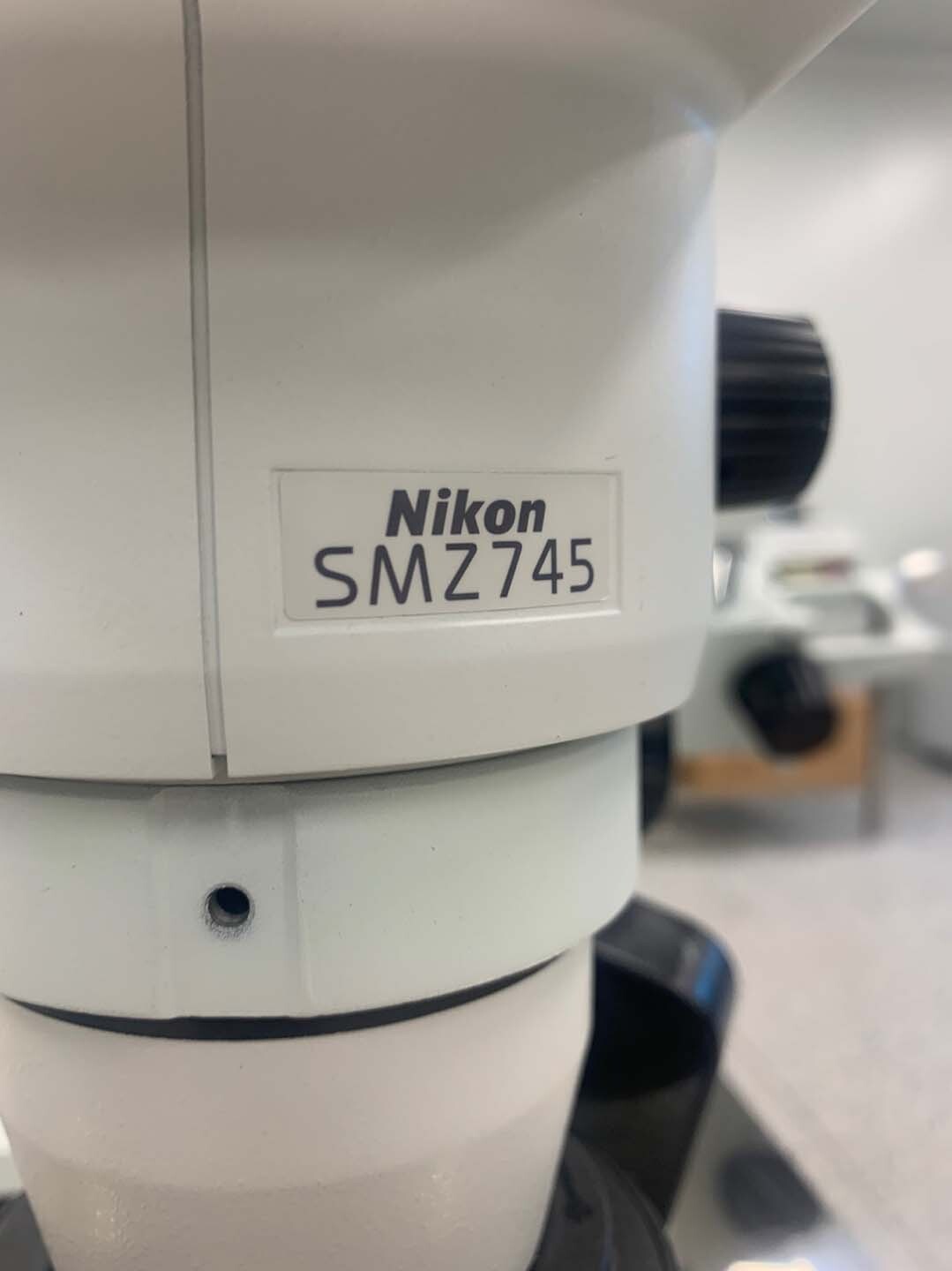 Photo Used NIKON SMZ-745 For Sale