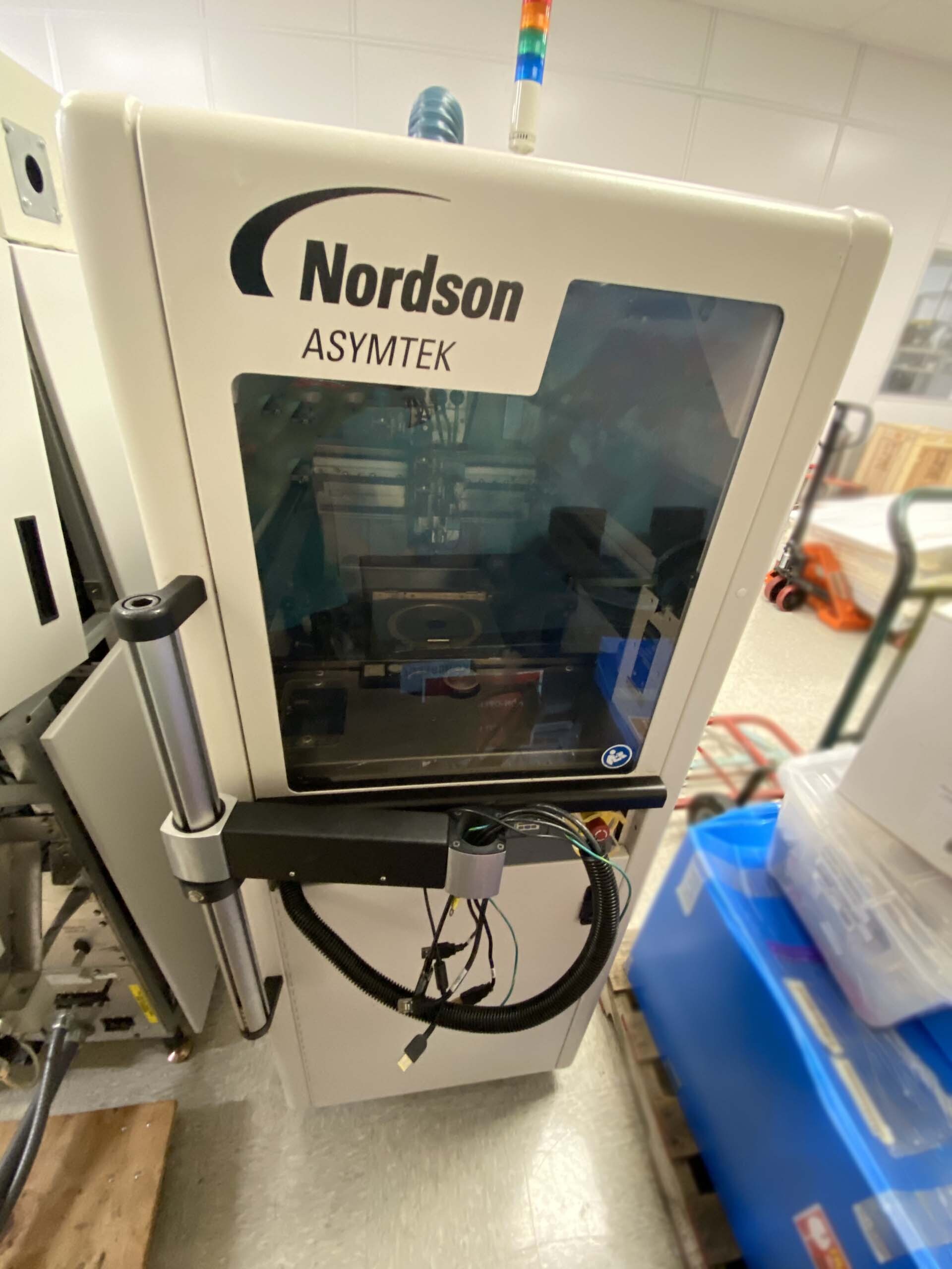 图为 已使用的 NORDSON / ASYMTEK Spectrum S-910N 待售