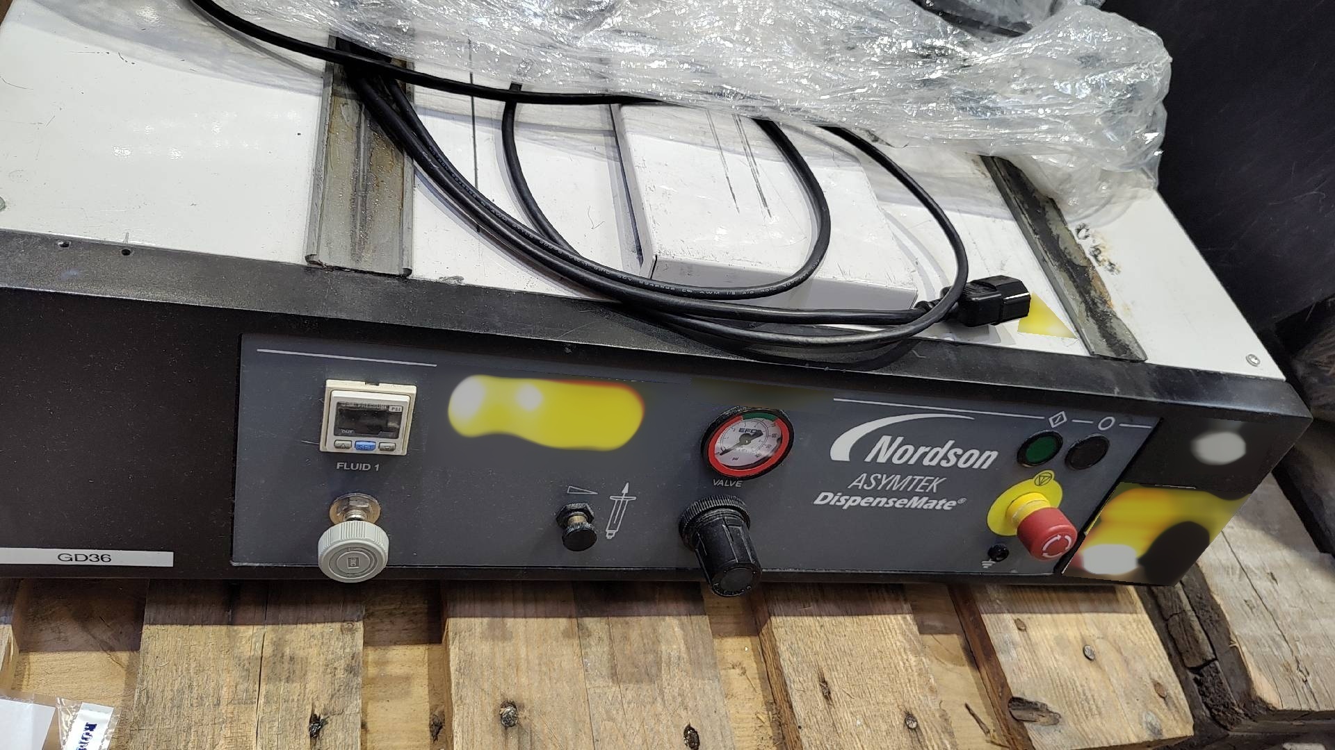 Foto Verwendet NORDSON / ASYMTEK D-585 Zum Verkauf
