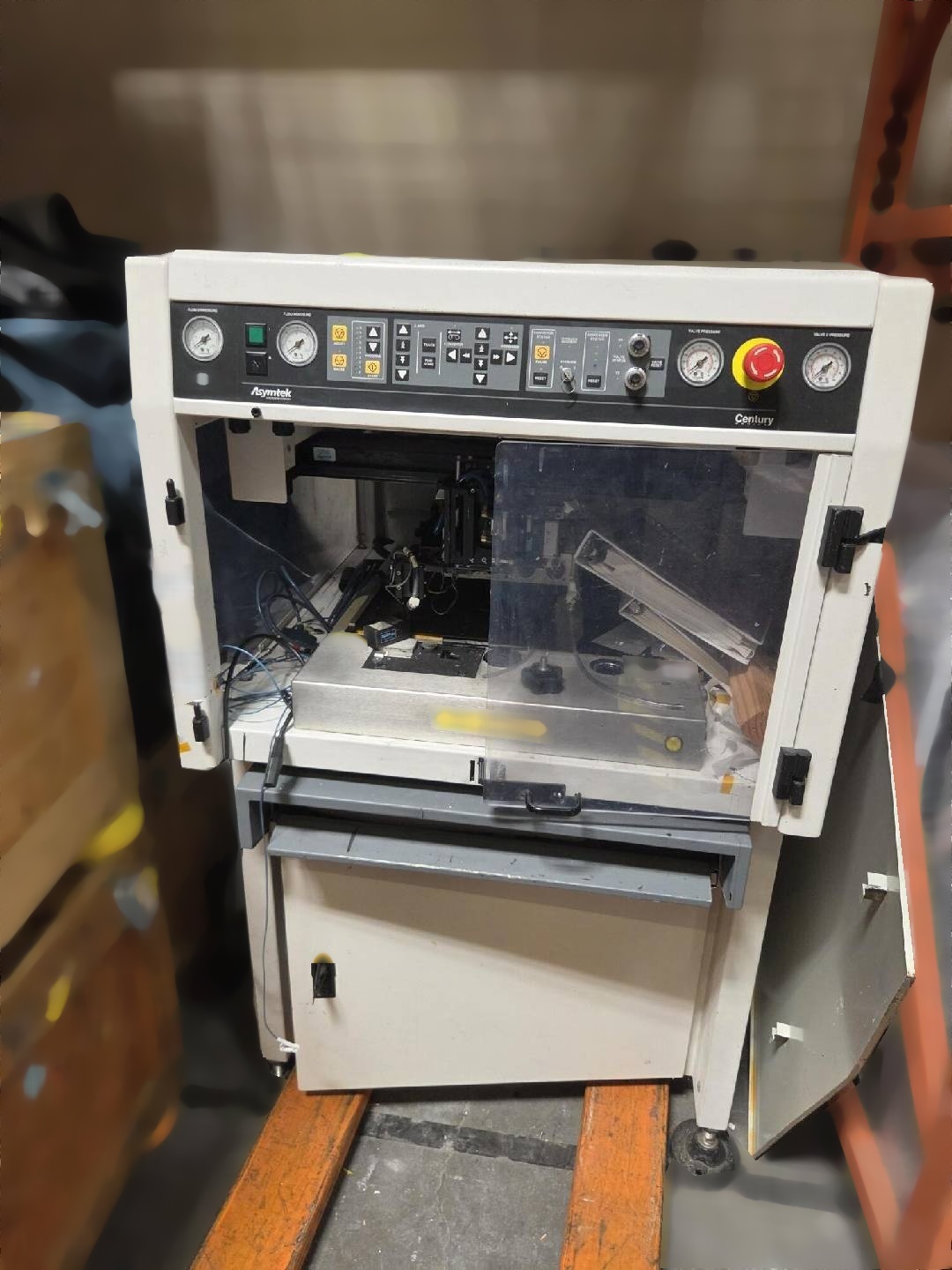Foto Verwendet NORDSON / ASYMTEK Q-6800 Zum Verkauf