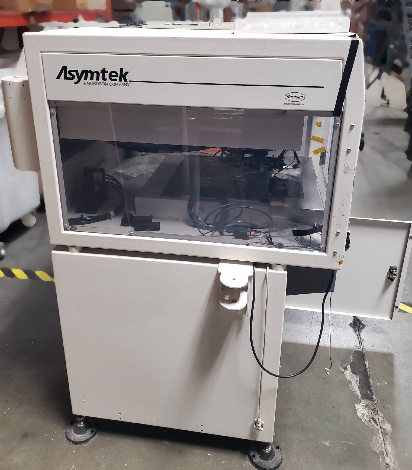 Foto Verwendet NORDSON / ASYMTEK Q-6800 Zum Verkauf