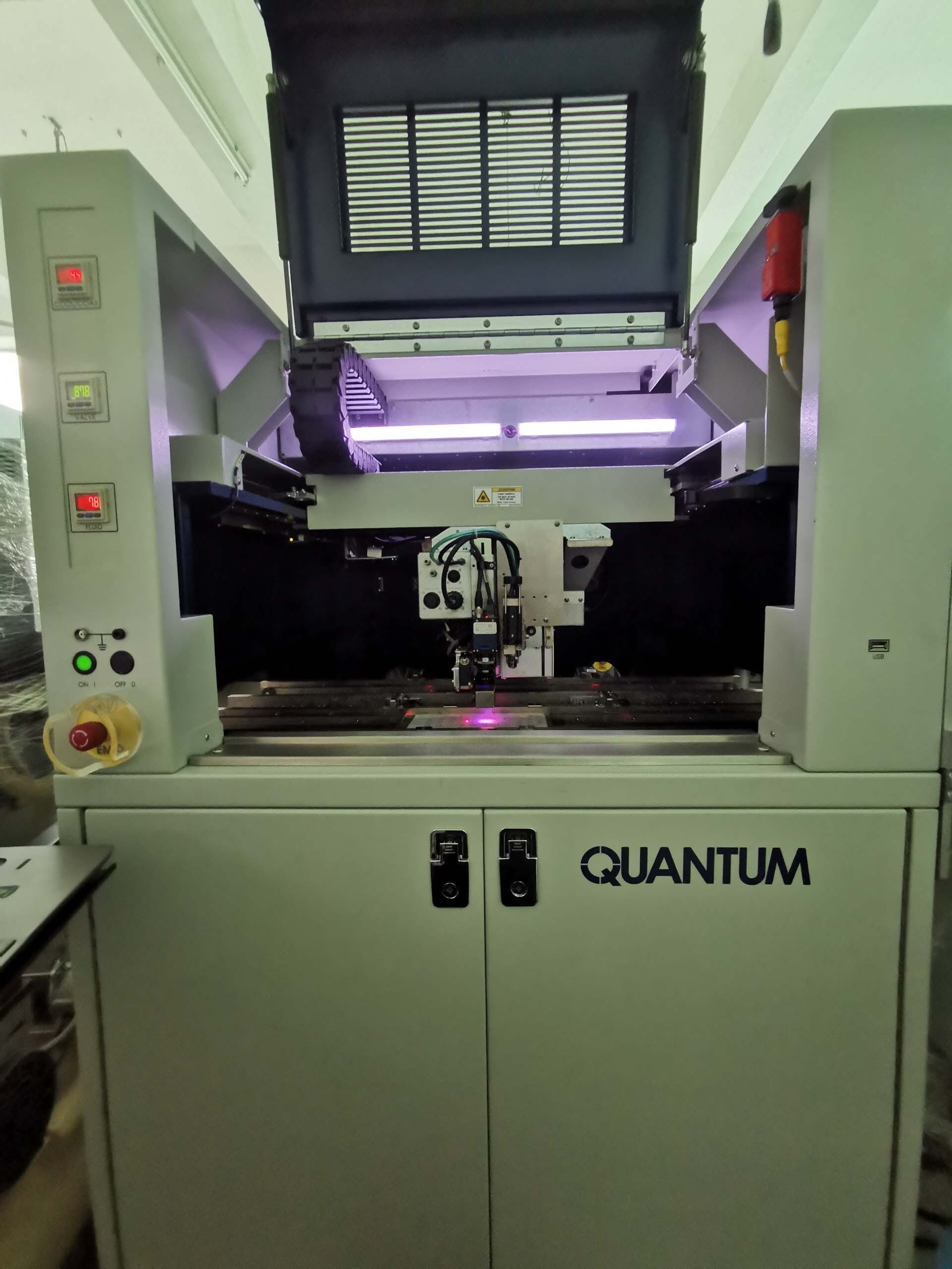 图为 已使用的 NORDSON / ASYMTEK Quantum Q 6800 待售