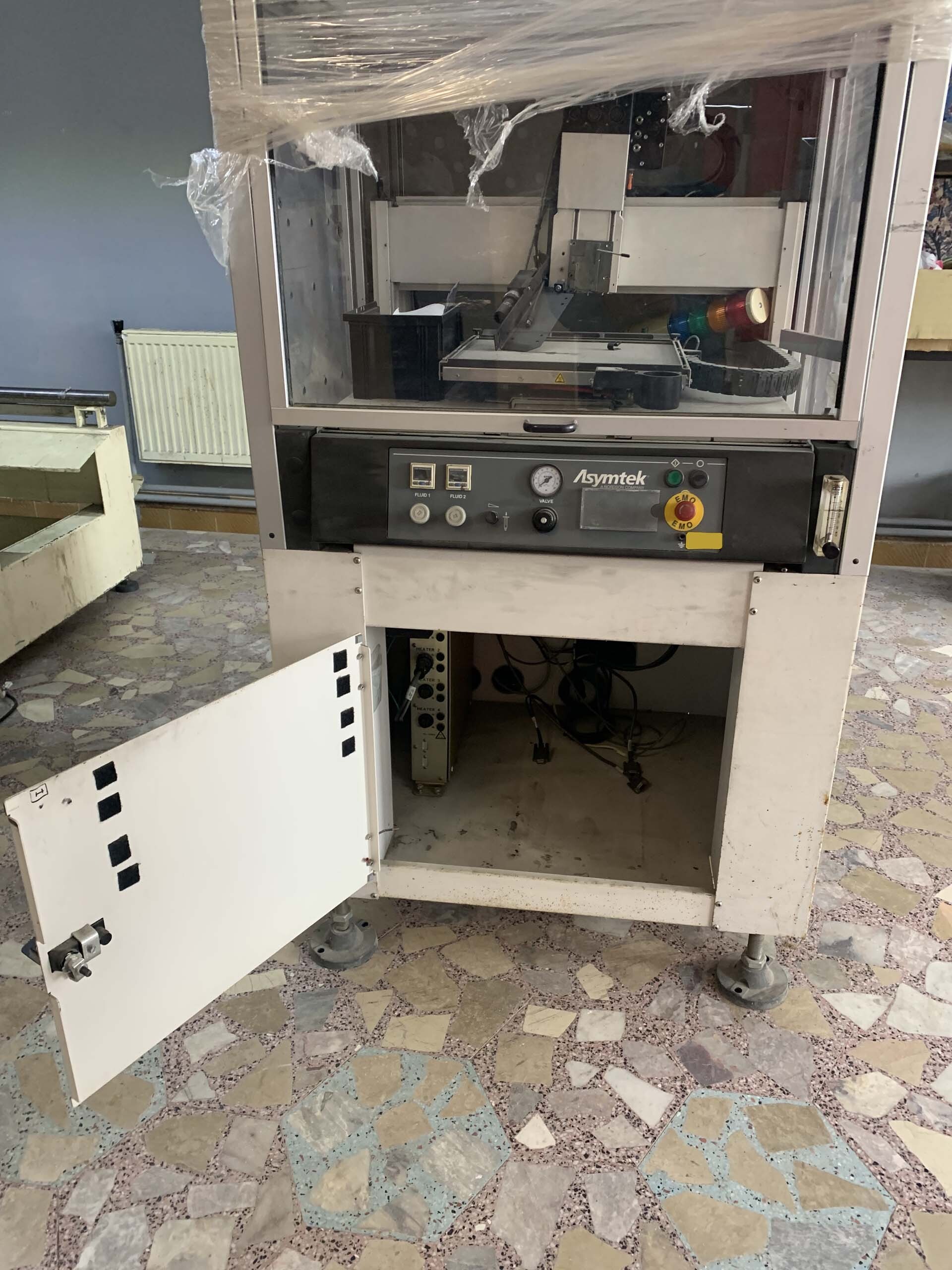 Photo Used NORDSON / ASYMTEK S-820 For Sale
