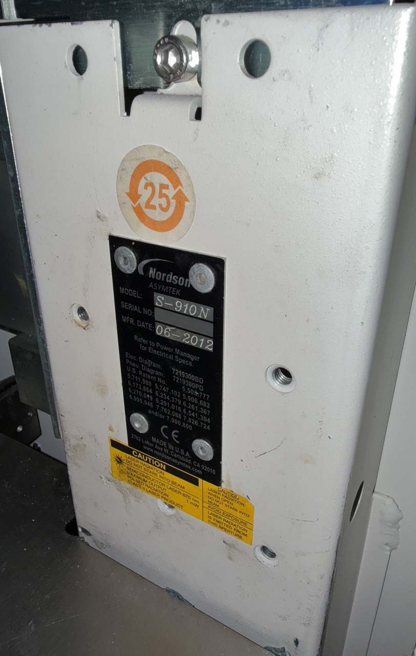 Foto Verwendet NORDSON / ASYMTEK S-910N Zum Verkauf