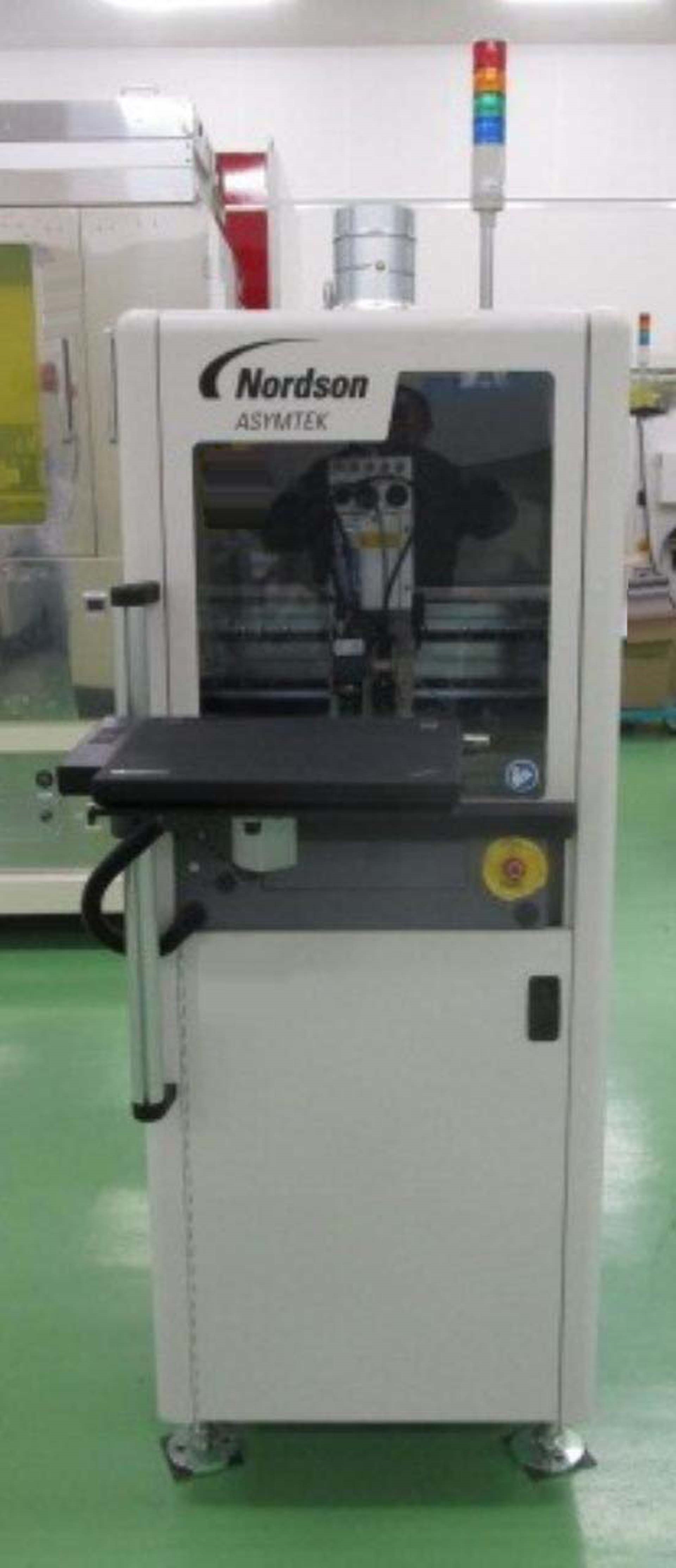 Photo Used NORDSON / ASYMTEK S-910N For Sale