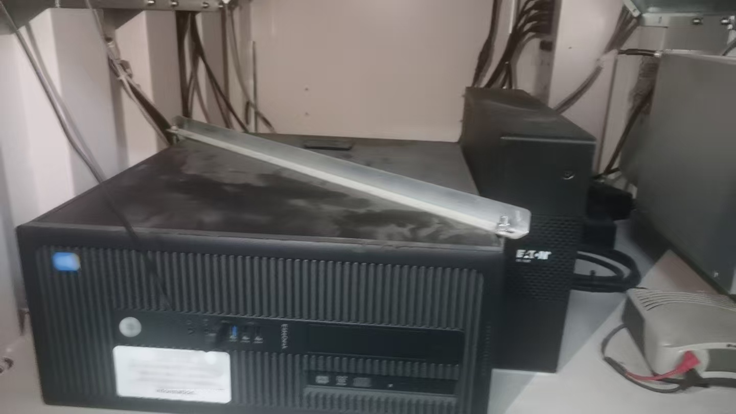 图为 已使用的 NORDSON / YESTECH FX-940 待售