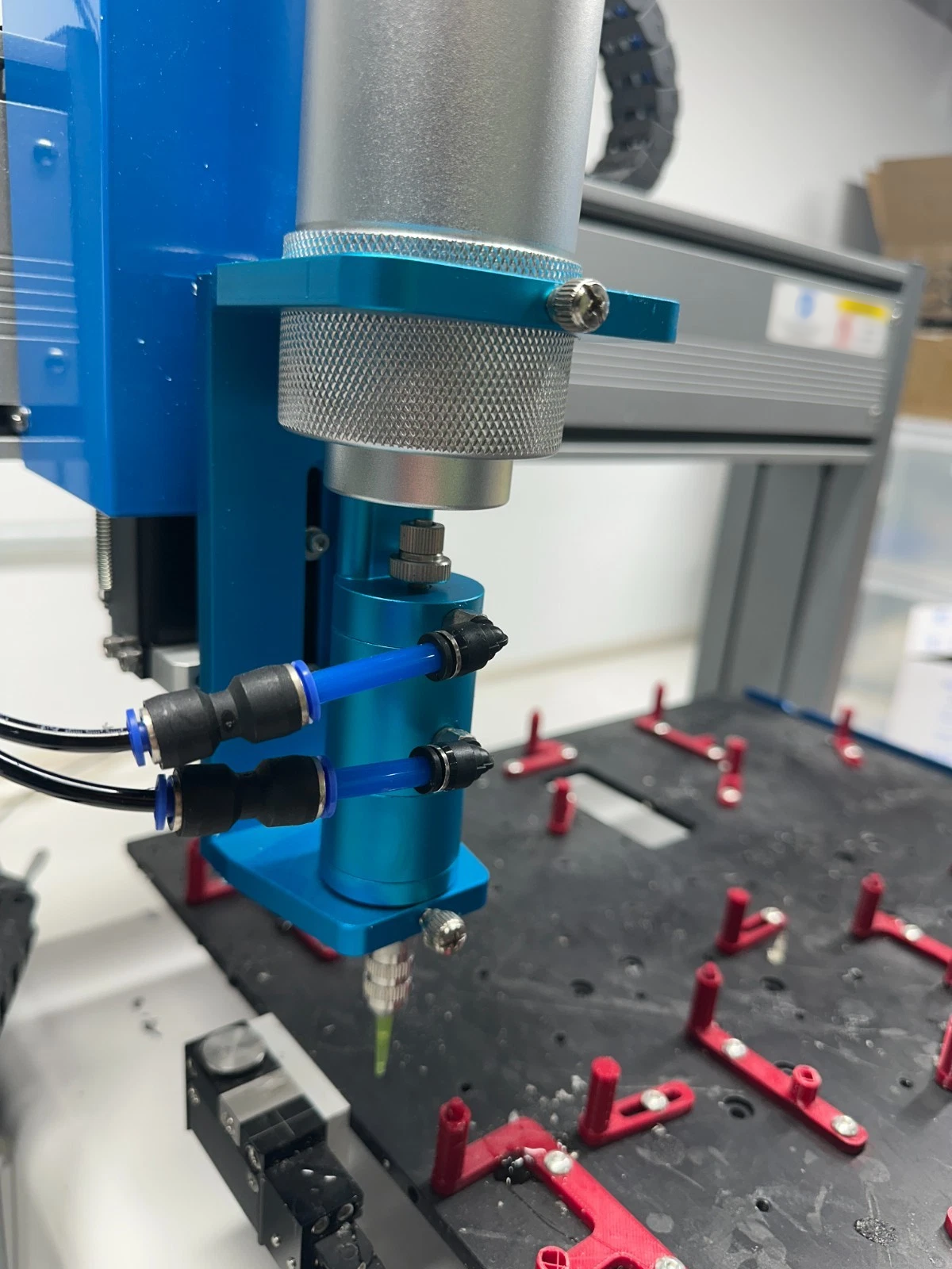 사진 사용됨 NORDSON E4 판매용