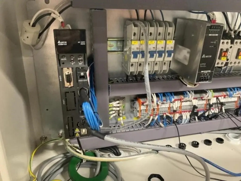 Foto Verwendet NORDSON VersaDrum Zum Verkauf