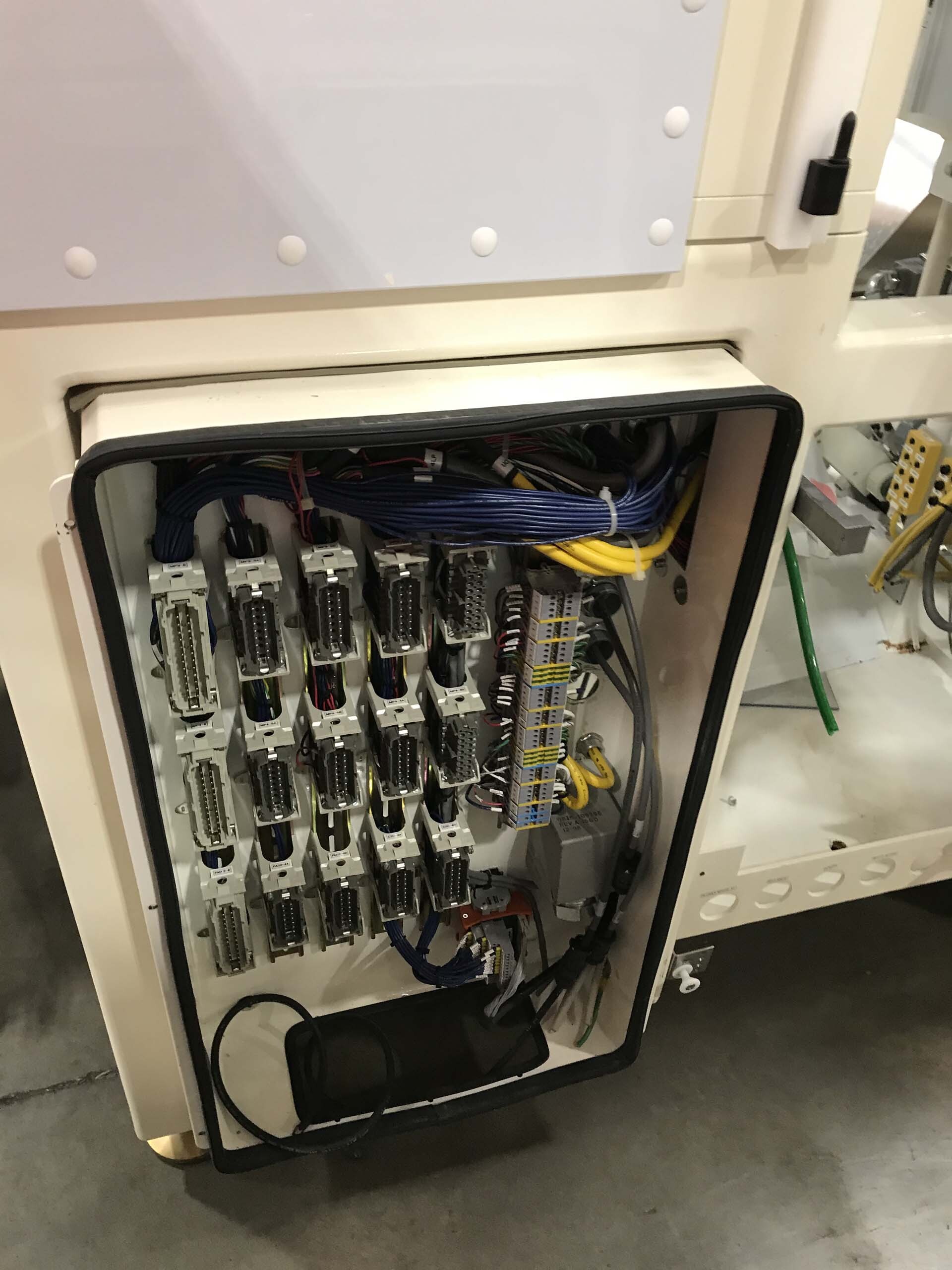 图为 已使用的 NOVELLUS / IPEC / WESTECH / SPEEDFAM Avantgaard 676 待售