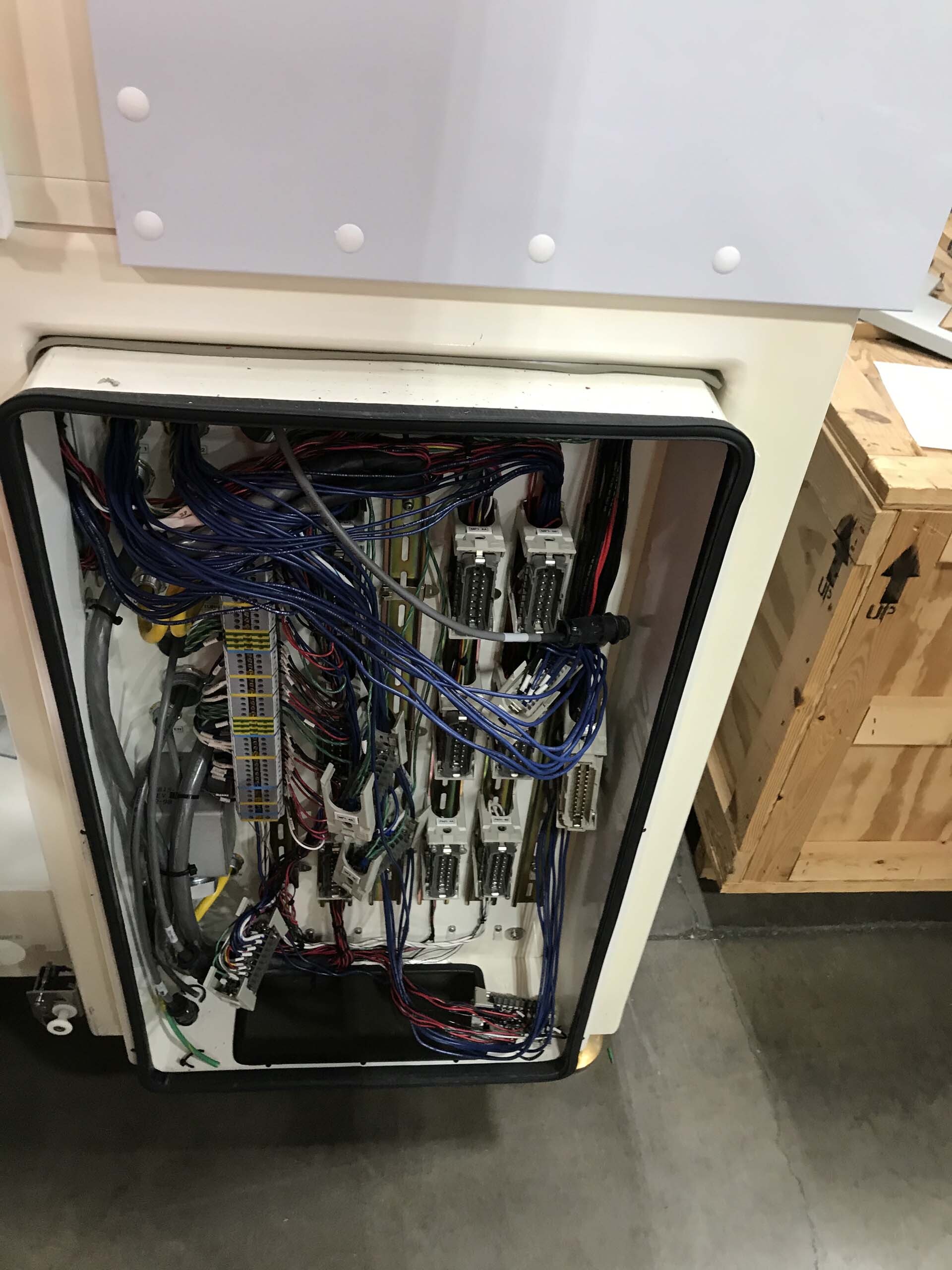 图为 已使用的 NOVELLUS / IPEC / WESTECH / SPEEDFAM Avantgaard 676 待售