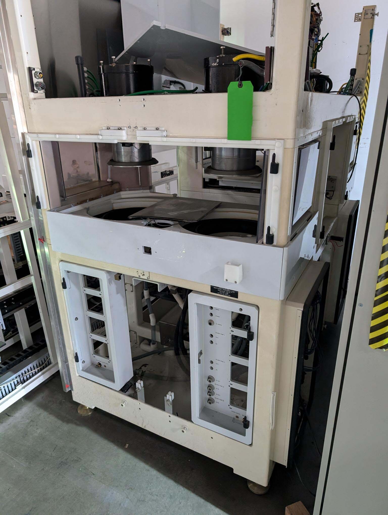 图为 已使用的 NOVELLUS / IPEC / WESTECH / SPEEDFAM Avantgaard 676 待售