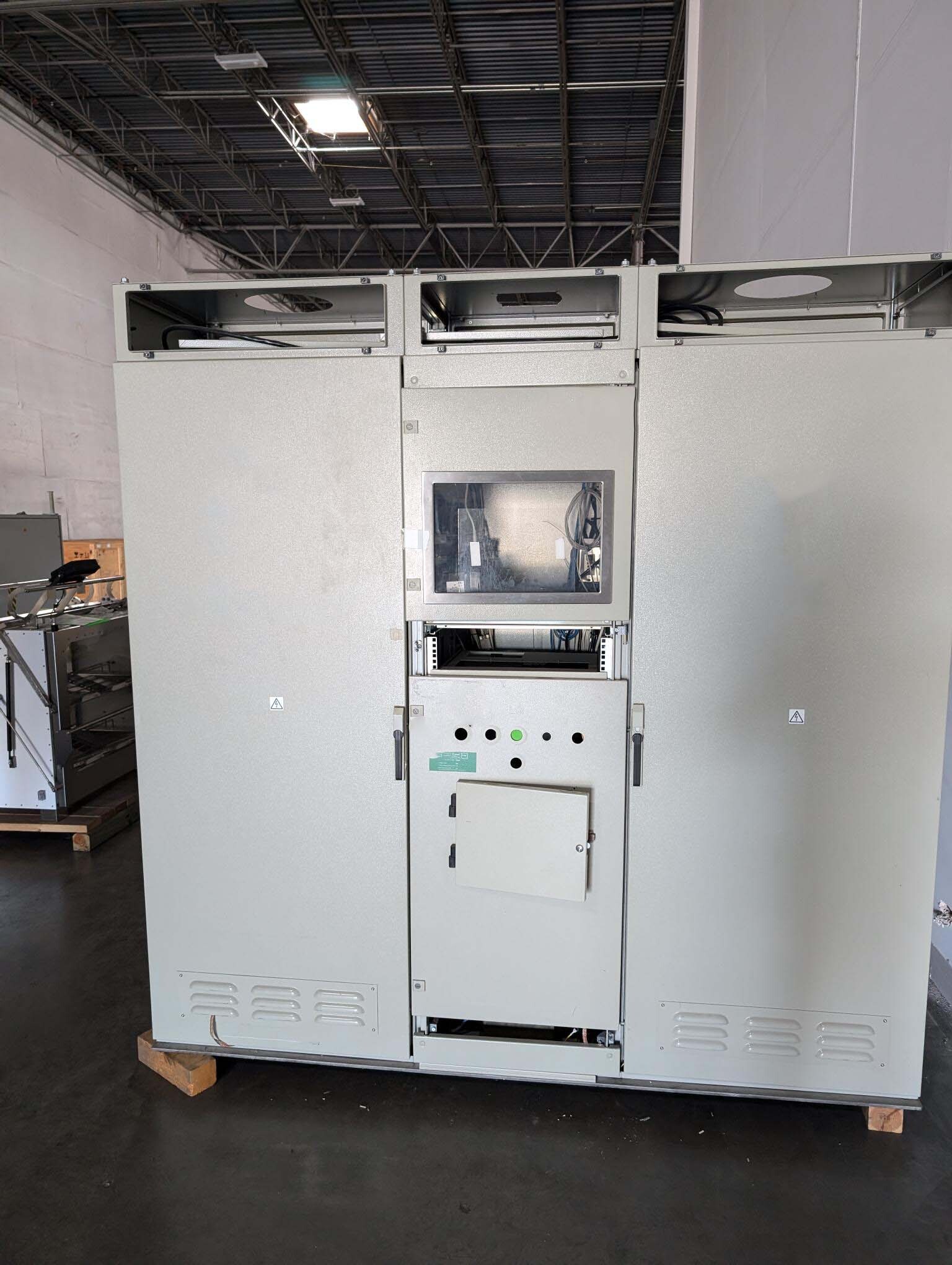 图为 已使用的 NOVELLUS / IPEC / WESTECH / SPEEDFAM Avantgaard 676 待售