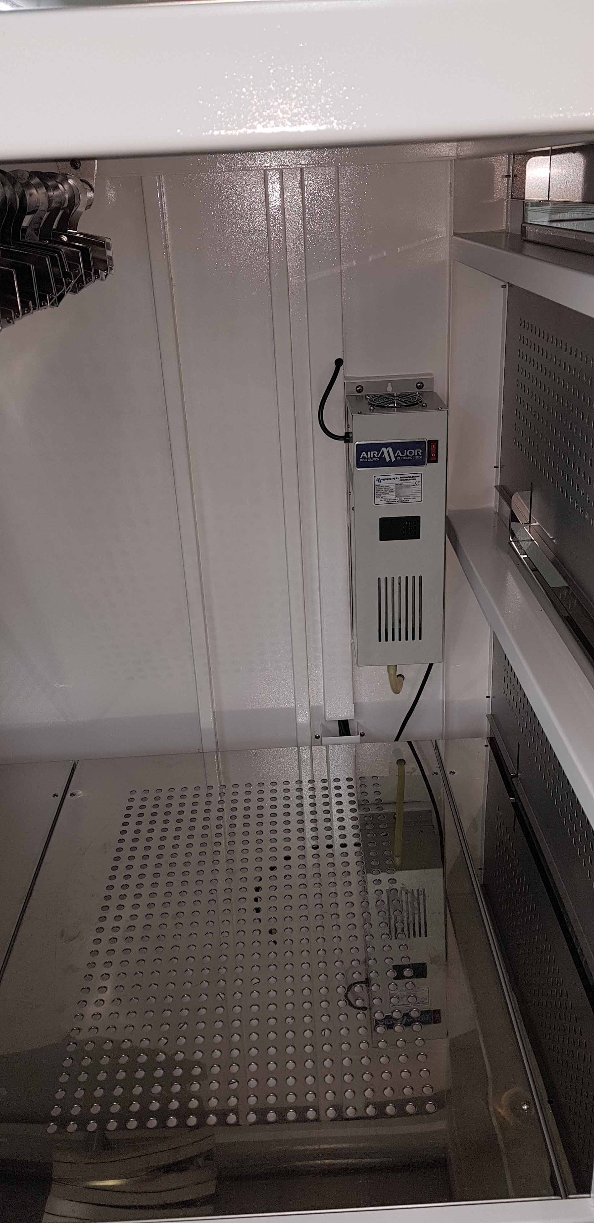 图为 已使用的 NTI N2 Cabinets 待售