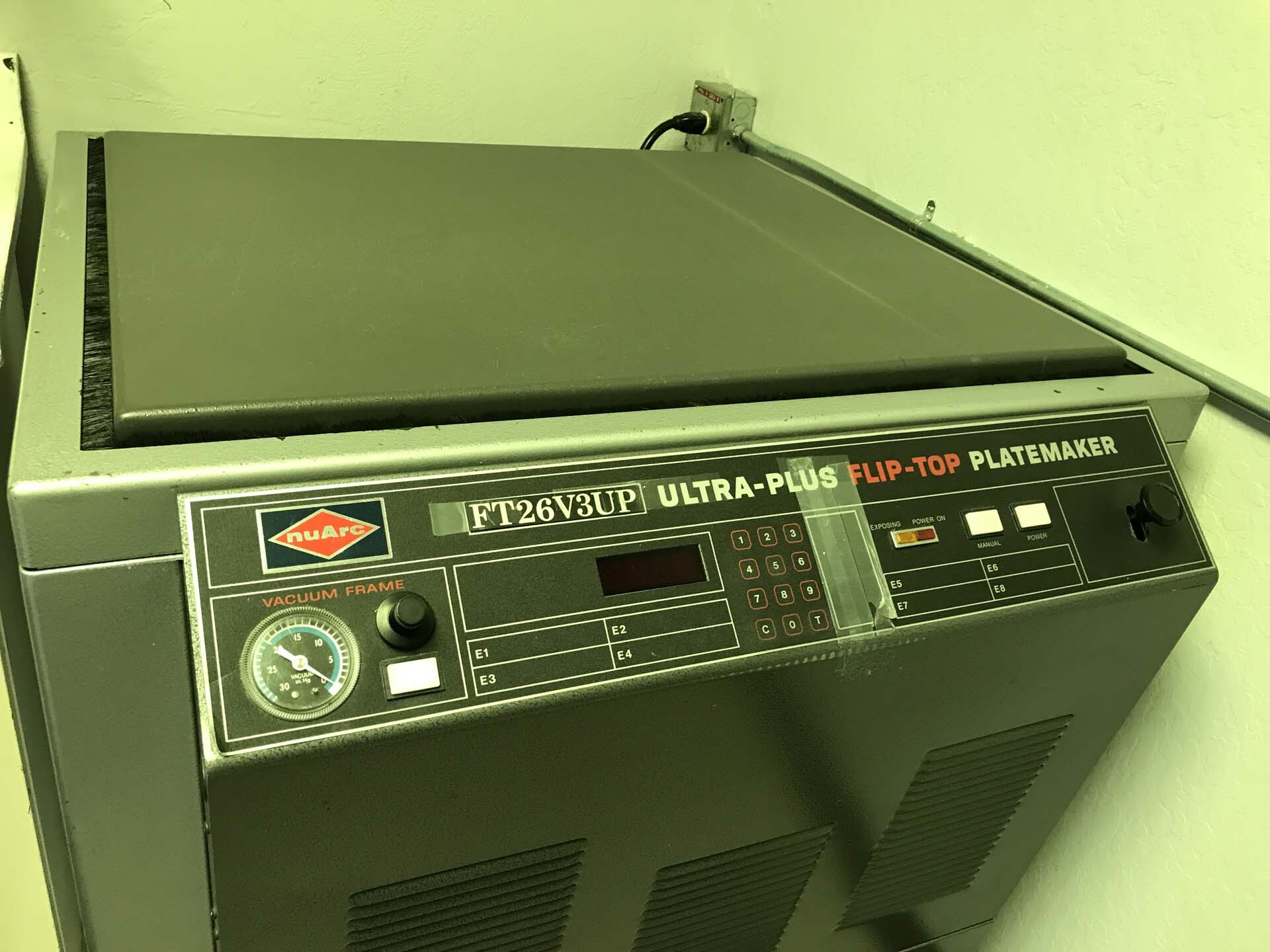 圖為 已使用的 NUARC FT26V3UP 待售