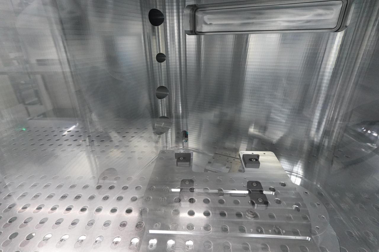 图为 已使用的 OERLIKON / BALZERS / EVATEC Clusterline 200E 待售