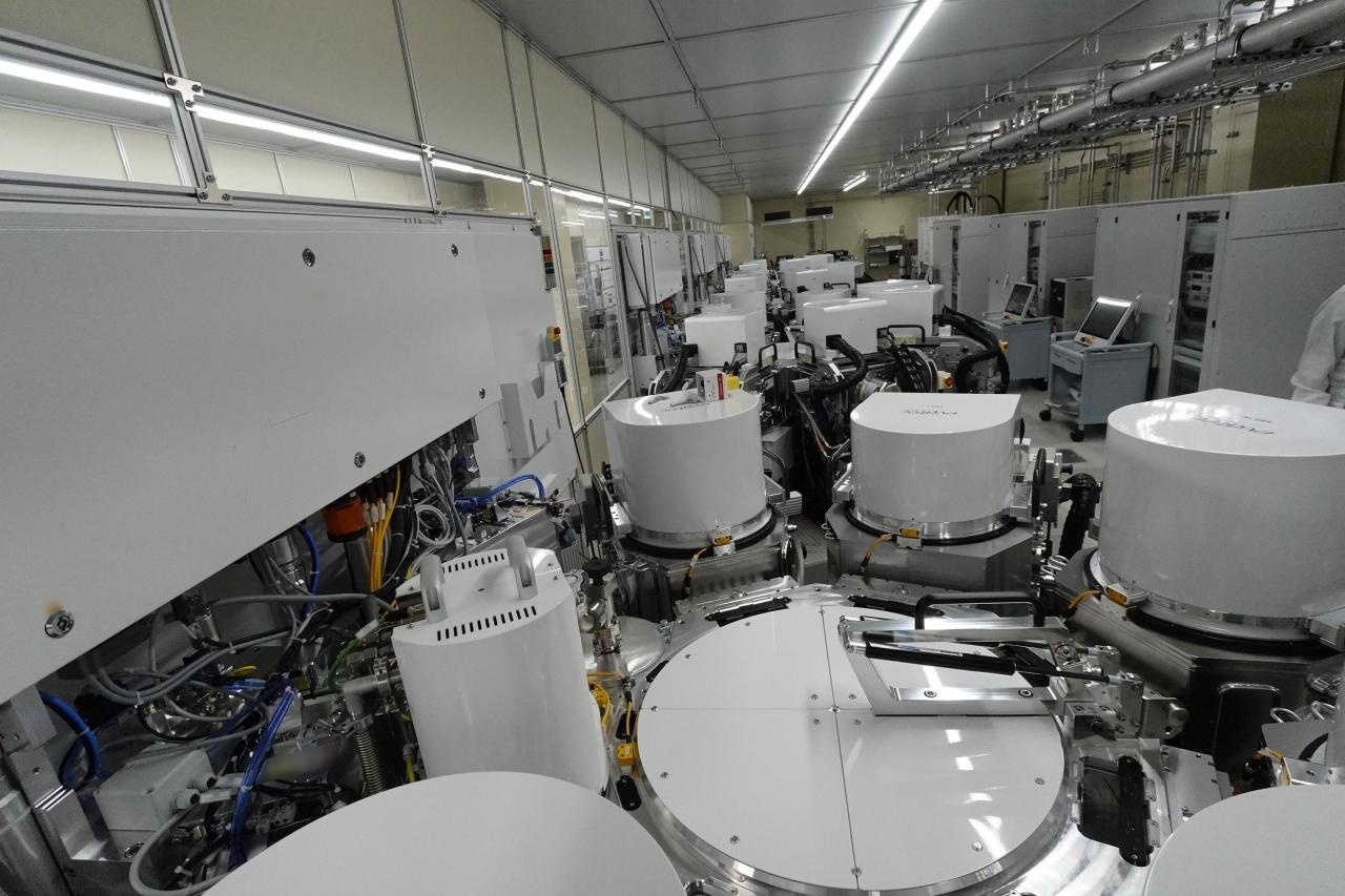 图为 已使用的 OERLIKON / BALZERS / EVATEC Clusterline 200E 待售