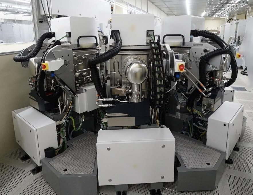 图为 已使用的 OERLIKON / BALZERS / EVATEC Clusterline 200E 待售