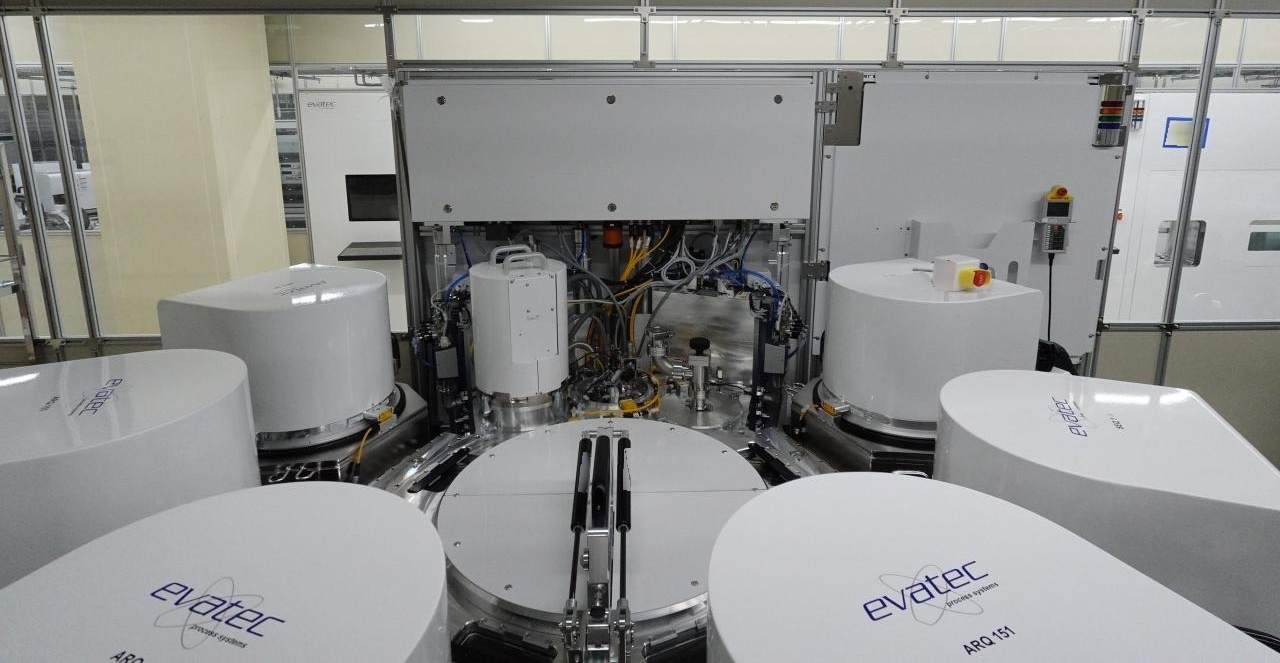 图为 已使用的 OERLIKON / BALZERS / EVATEC Clusterline 200E 待售