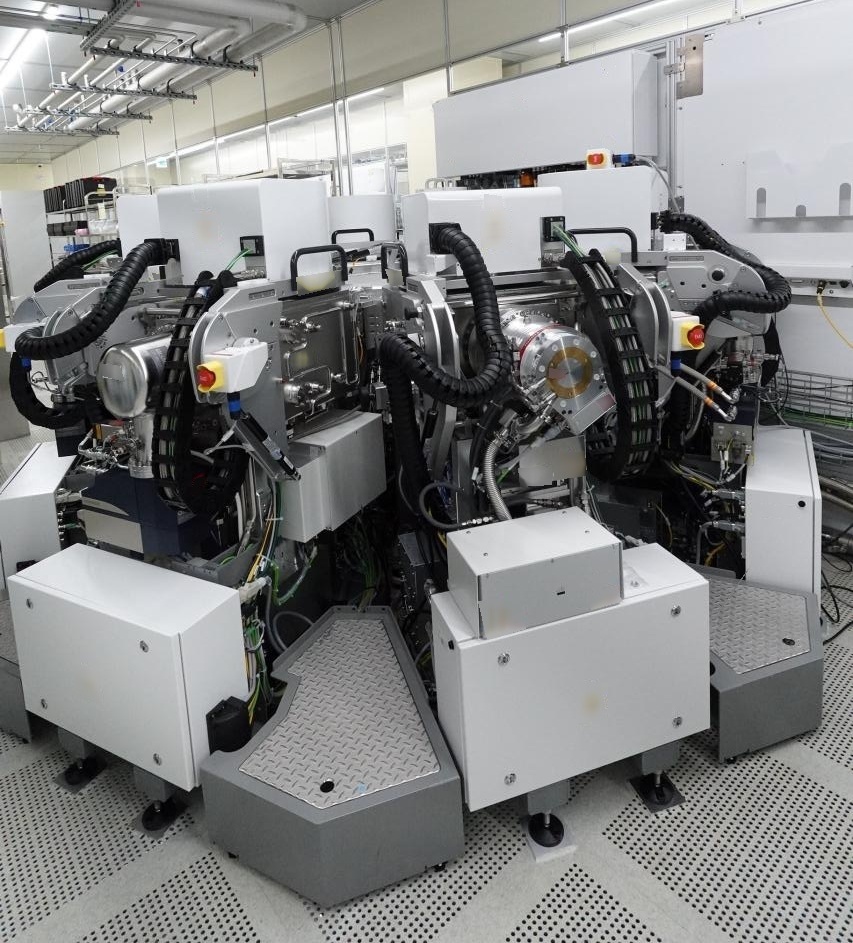 图为 已使用的 OERLIKON / BALZERS / EVATEC Clusterline 200E 待售