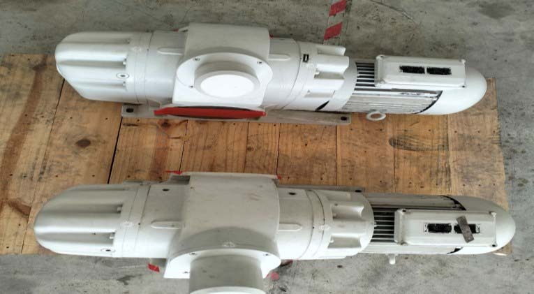 フォト（写真） 使用される OERLIKON LEYBOLD Ruvac WSU1001 H 販売のために