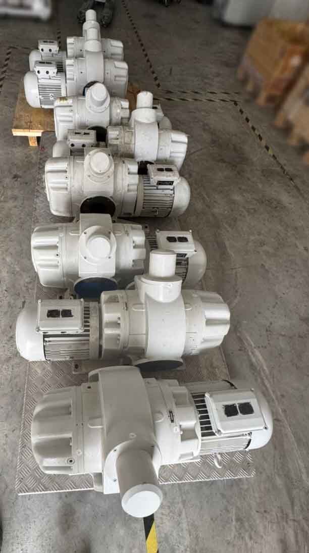 フォト（写真） 使用される OERLIKON LEYBOLD Ruvac WSU1001 H 販売のために