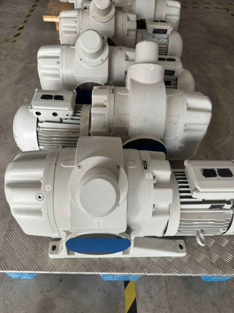 フォト（写真） 使用される OERLIKON LEYBOLD Ruvac WSU1001 H 販売のために