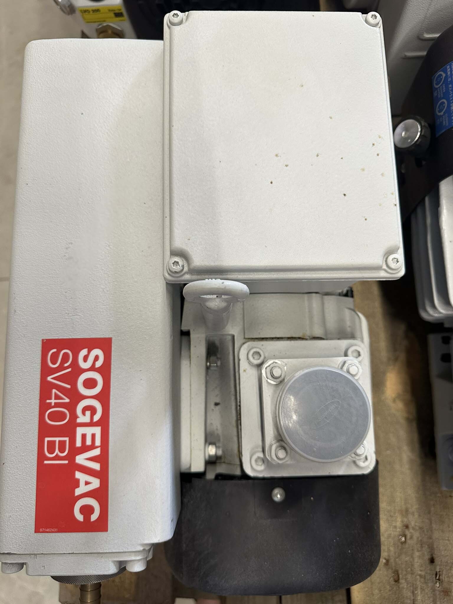 フォト（写真） 使用される OERLIKON LEYBOLD Sogevac SV40-SV65 BIFC 販売のために