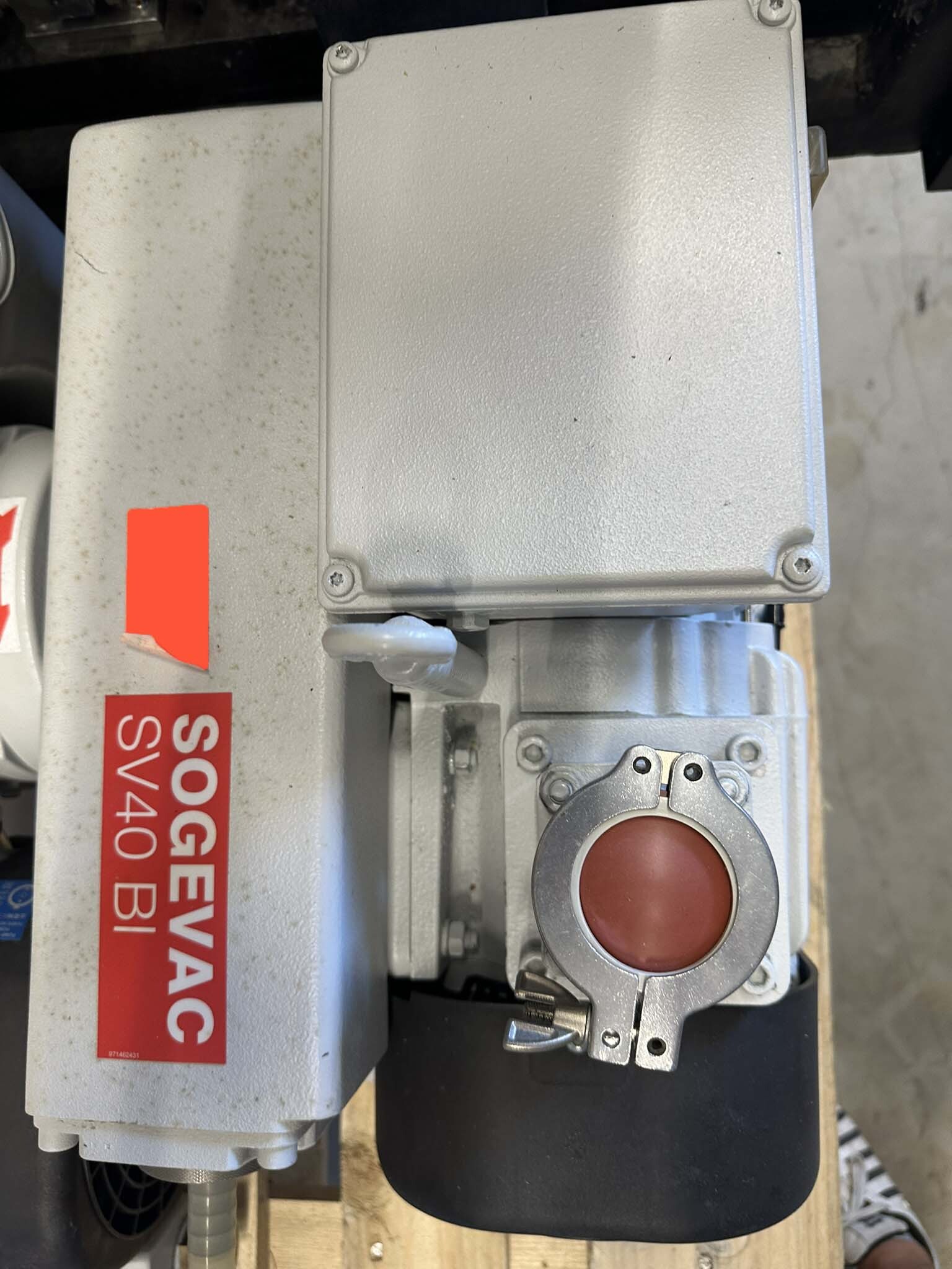 フォト（写真） 使用される OERLIKON LEYBOLD Sogevac SV40-SV65 BIFC 販売のために