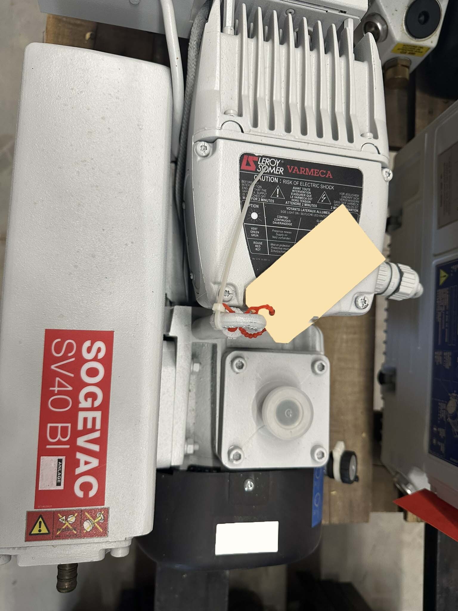 フォト（写真） 使用される OERLIKON LEYBOLD Sogevac SV40-SV65 BIFC 販売のために