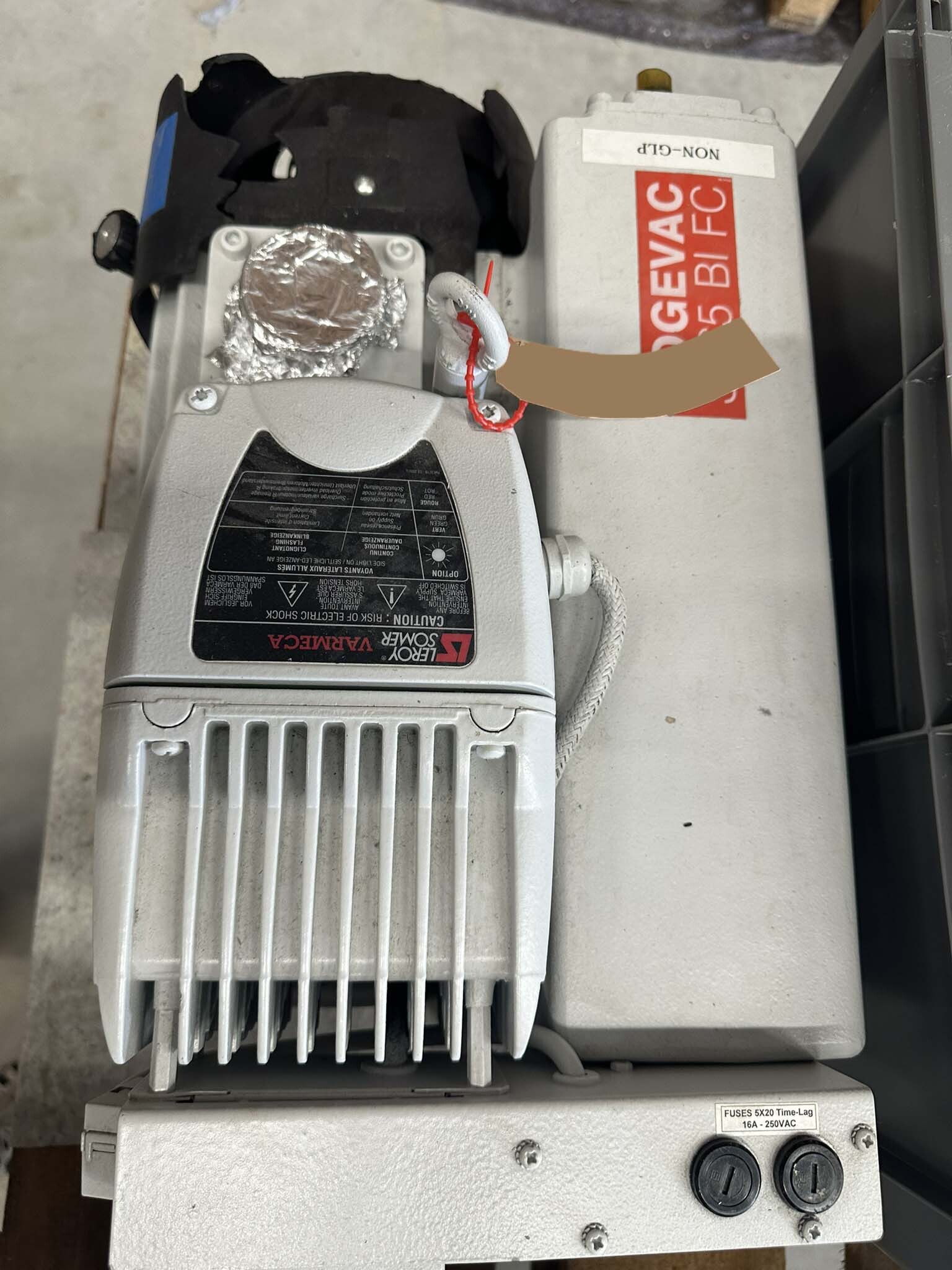 フォト（写真） 使用される OERLIKON LEYBOLD Sogevac SV40-SV65 BIFC 販売のために