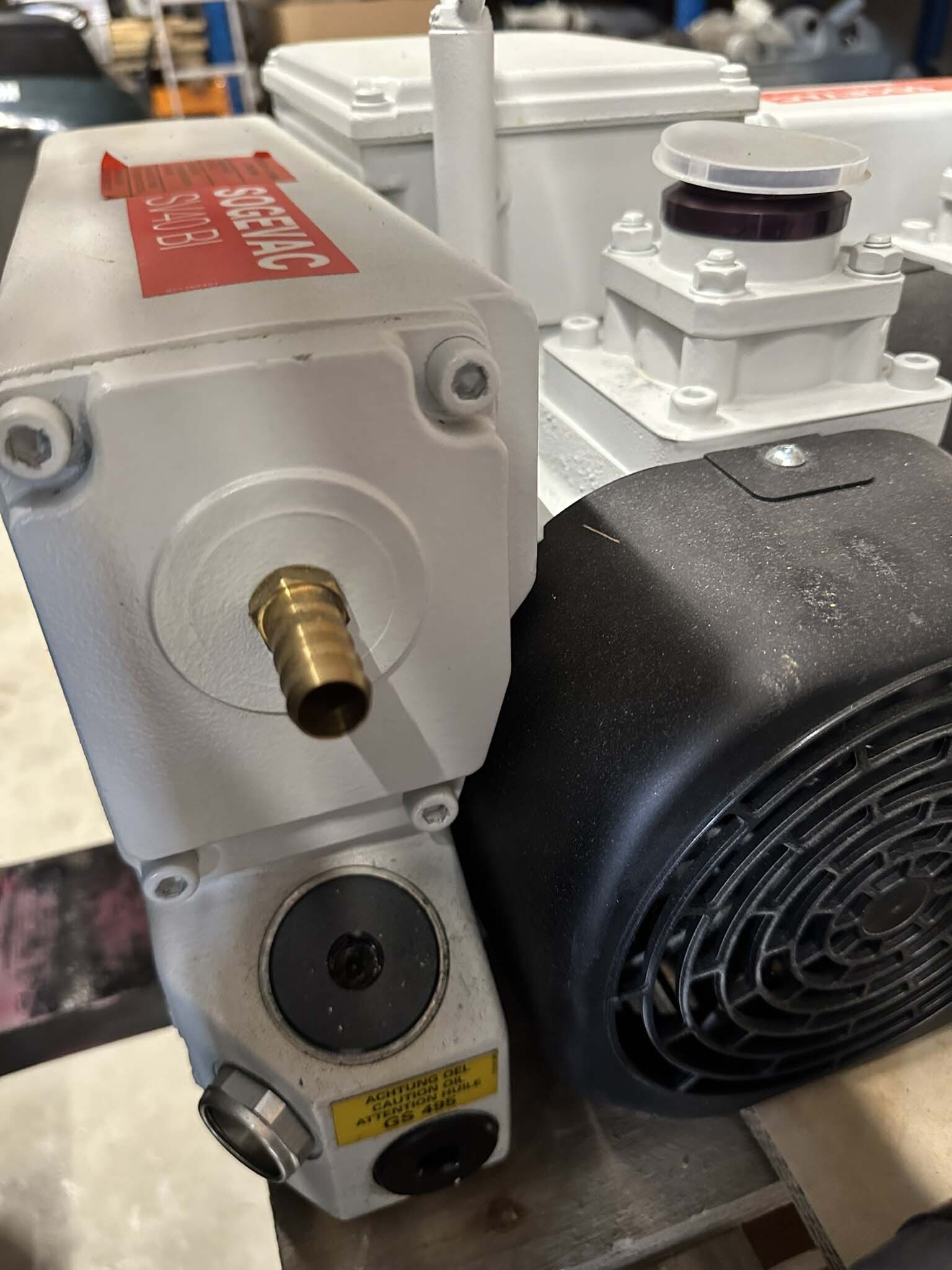 フォト（写真） 使用される OERLIKON LEYBOLD Sogevac SV40-SV65 BIFC 販売のために