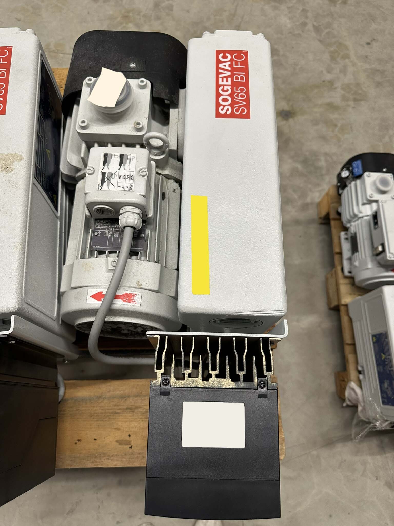 フォト（写真） 使用される OERLIKON LEYBOLD Sogevac SV40-SV65 BIFC 販売のために
