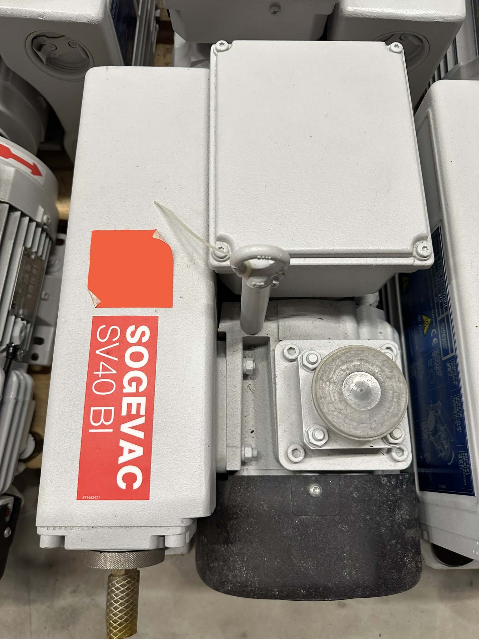 フォト（写真） 使用される OERLIKON LEYBOLD Sogevac SV40-SV65 BIFC 販売のために
