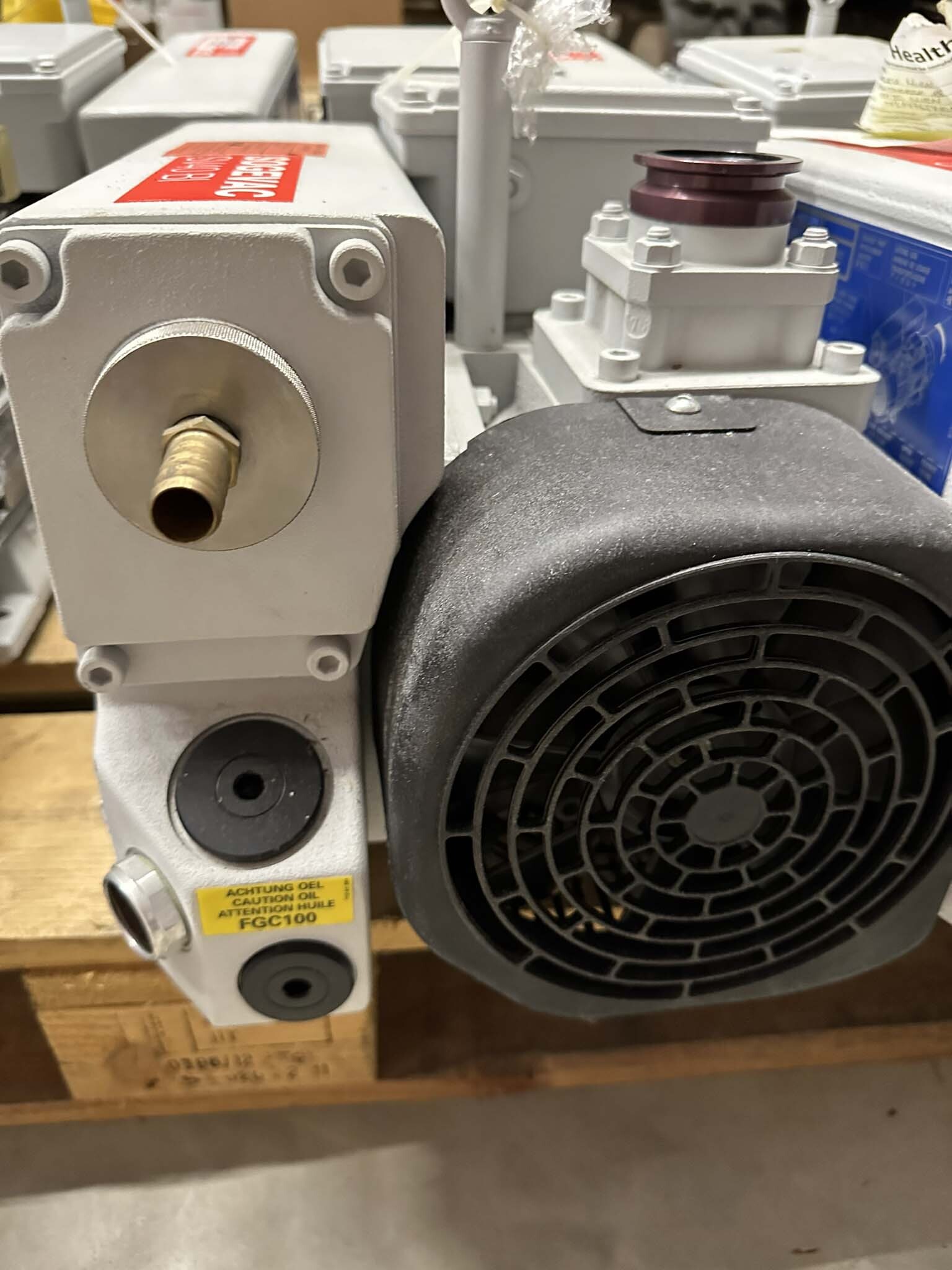 フォト（写真） 使用される OERLIKON LEYBOLD Sogevac SV40-SV65 BIFC 販売のために