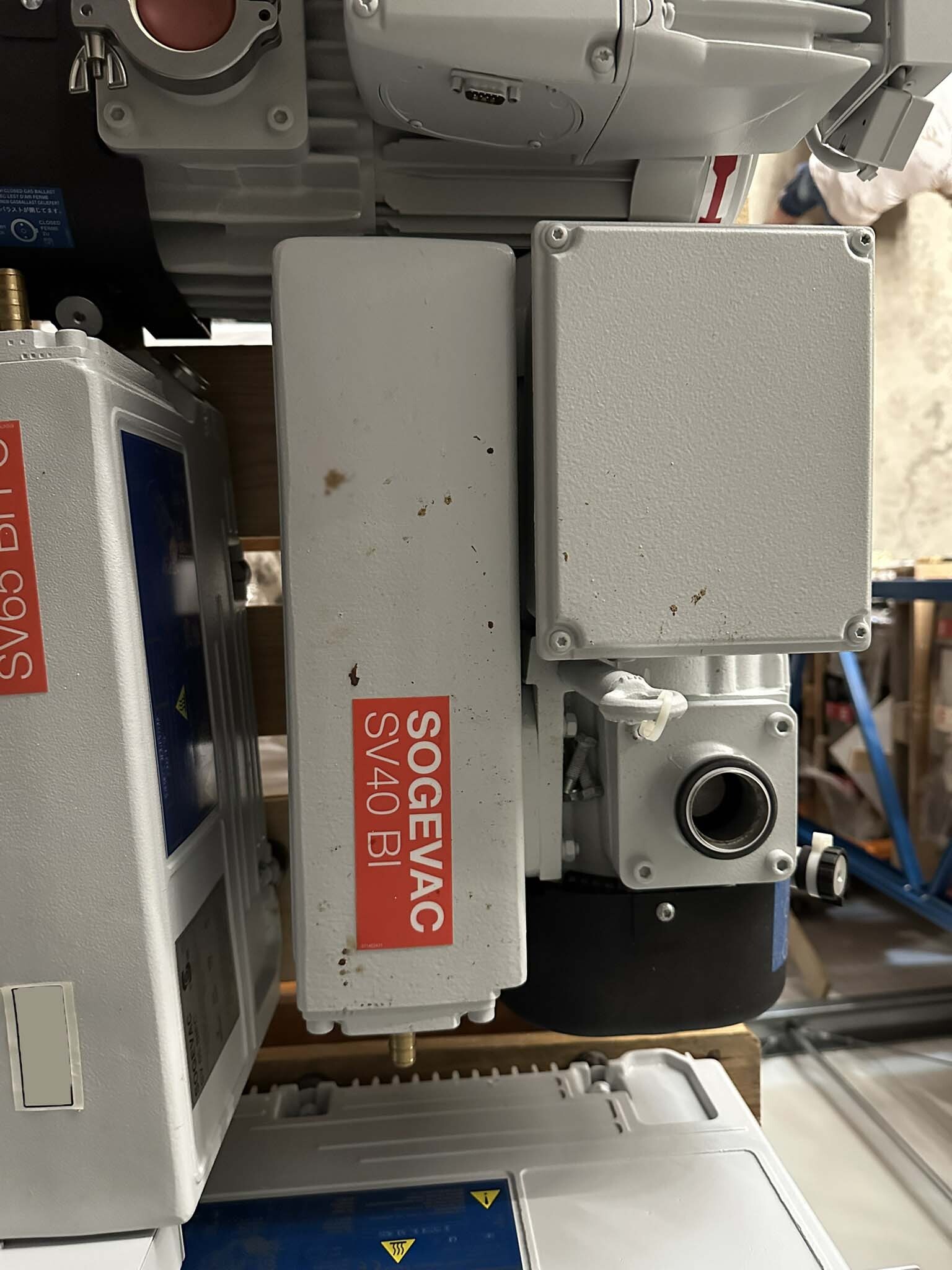 フォト（写真） 使用される OERLIKON LEYBOLD Sogevac SV40-SV65 BIFC 販売のために