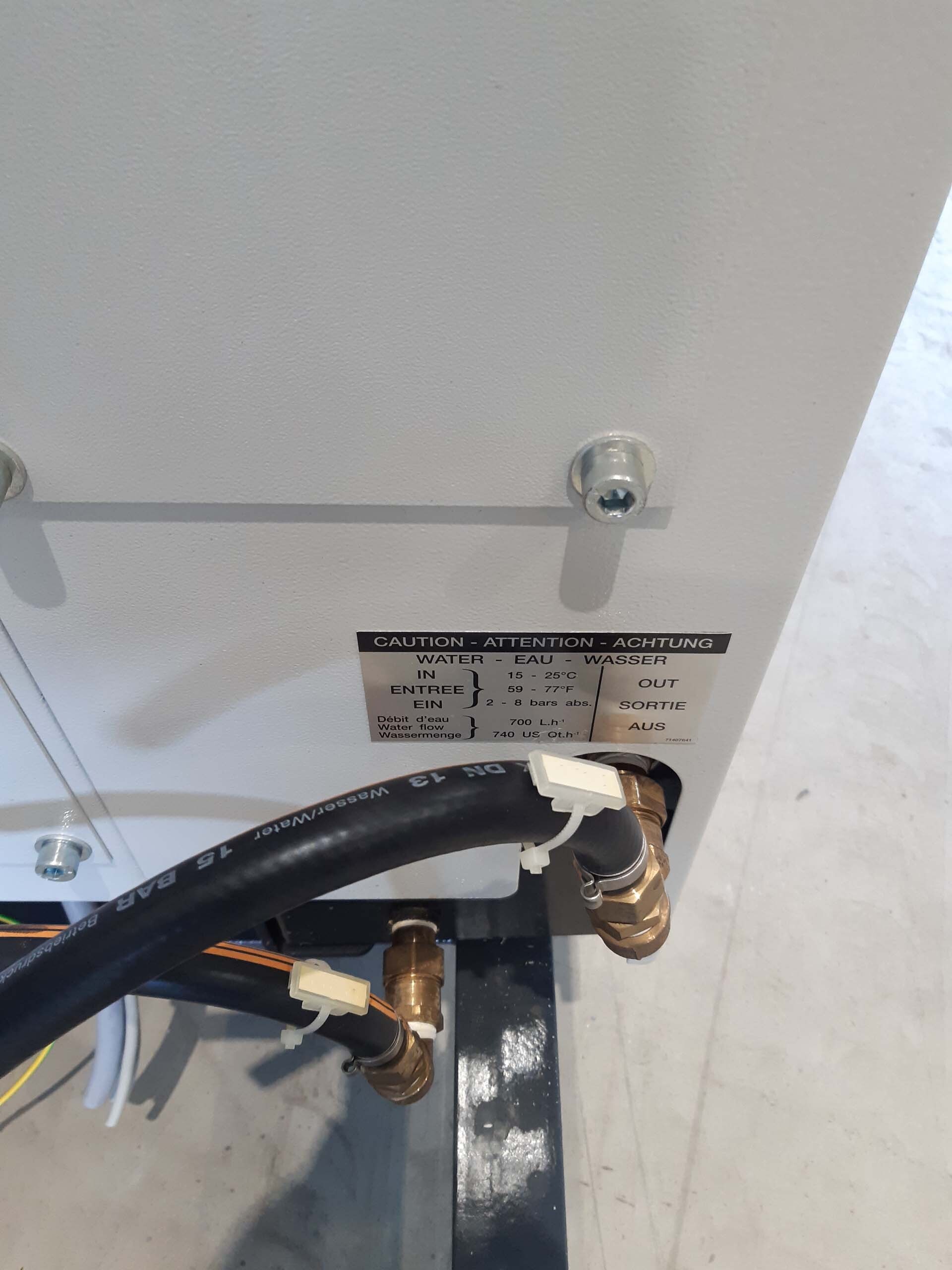 图为 已使用的 OERLIKON LEYBOLD Sogevac SV630B 待售