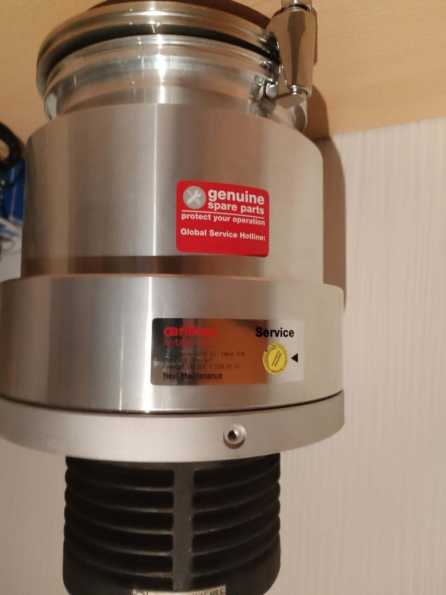 사진 사용됨 OERLIKON LEYBOLD Turbovac 600 C 판매용