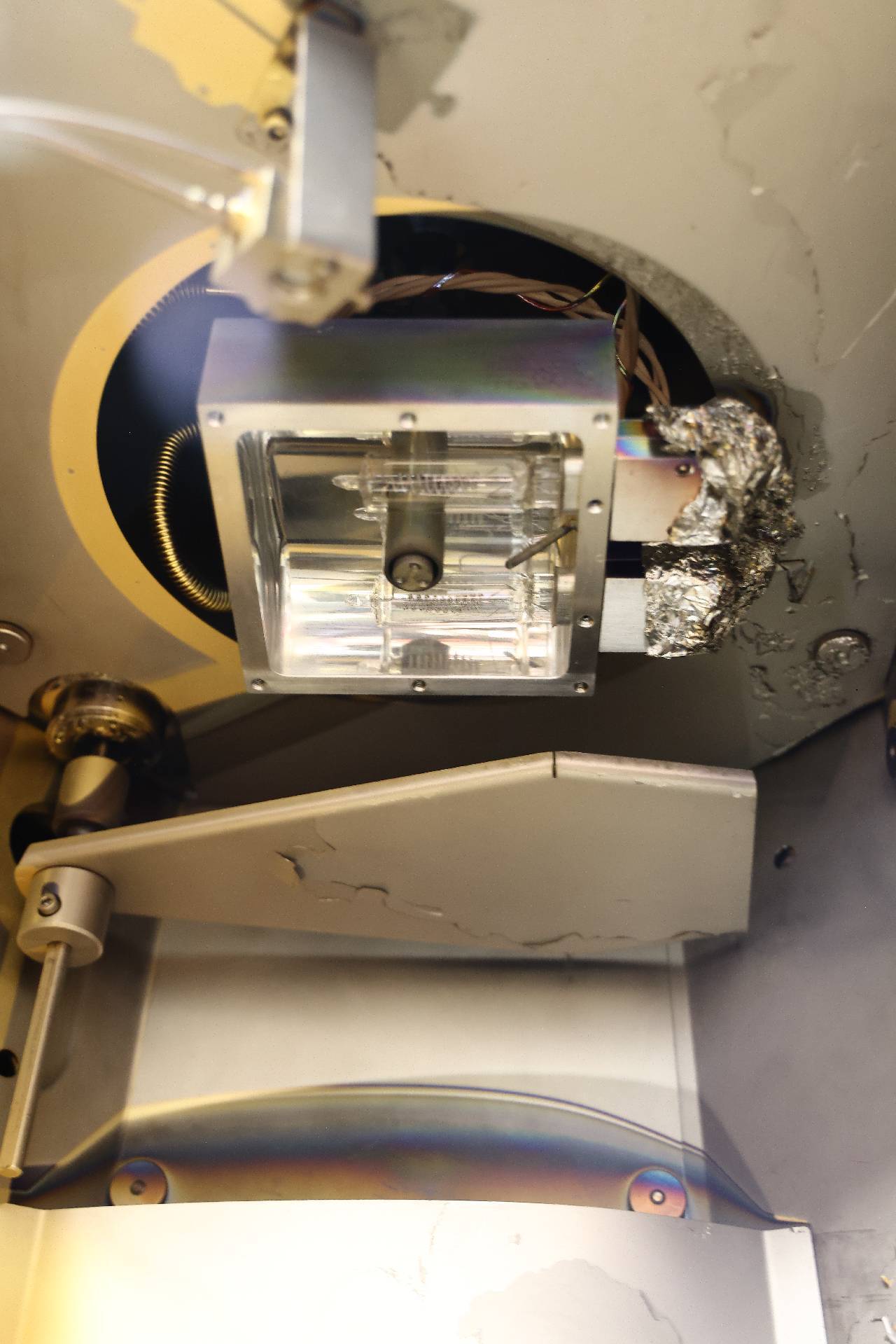 图为 已使用的 OERLIKON LEYBOLD Univex 350 待售