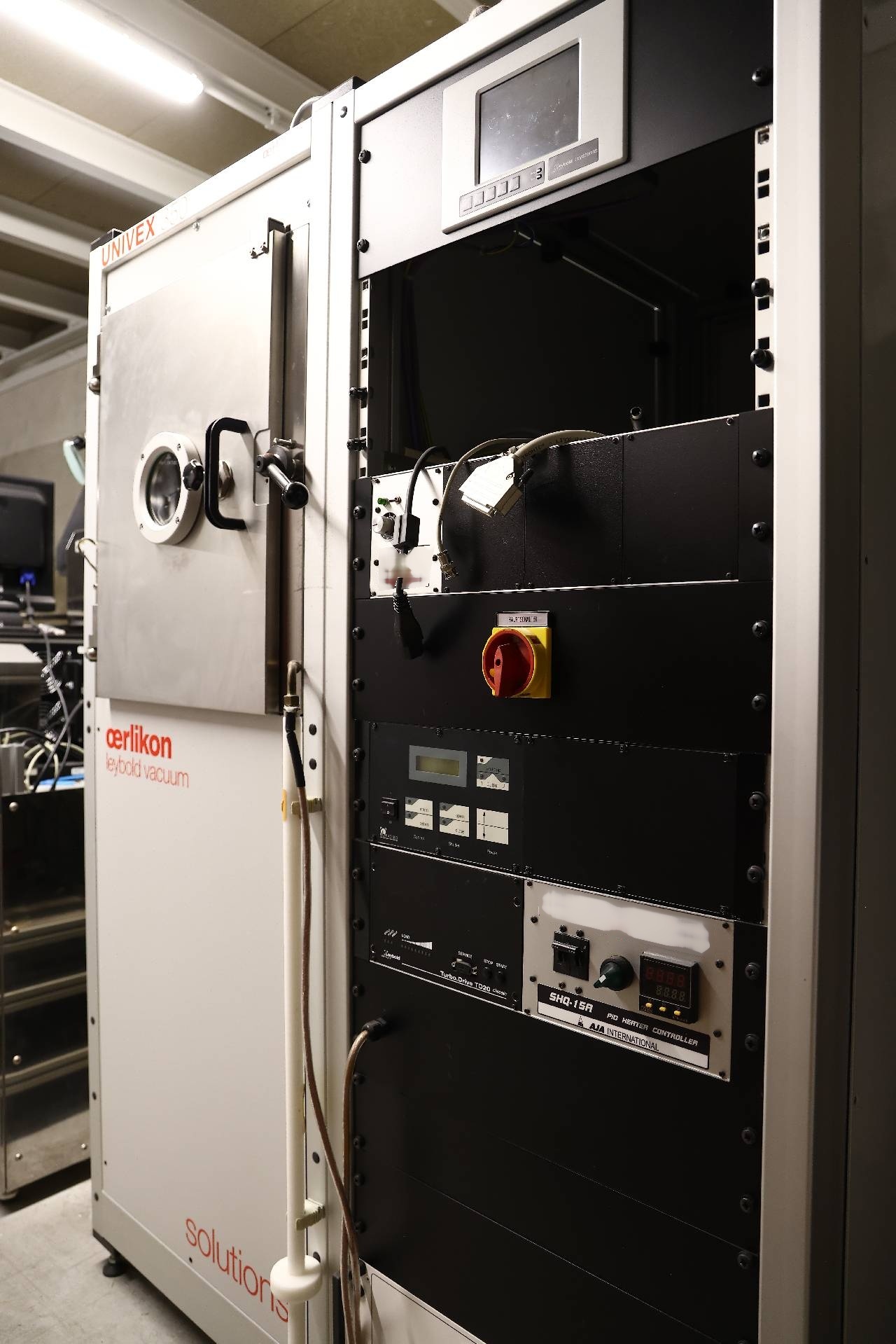 图为 已使用的 OERLIKON LEYBOLD Univex 350 待售