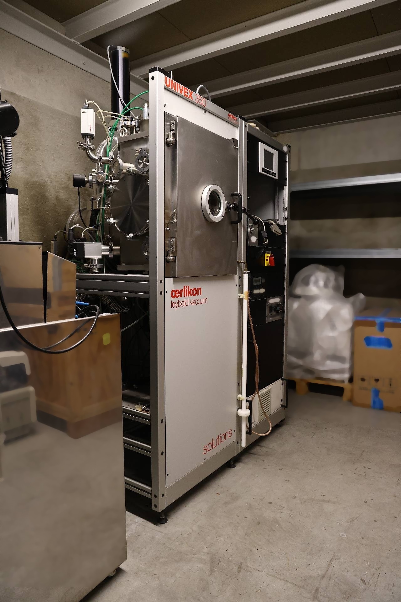 图为 已使用的 OERLIKON LEYBOLD Univex 350 待售