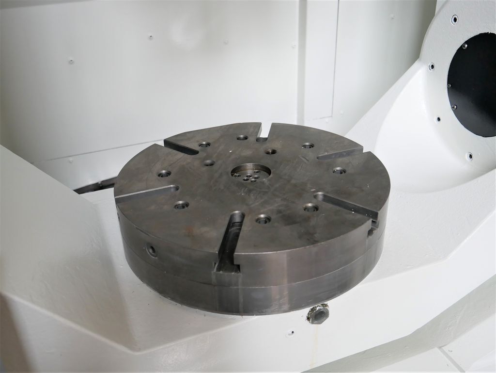 图为 已使用的 OKUMA MU-400VA 待售